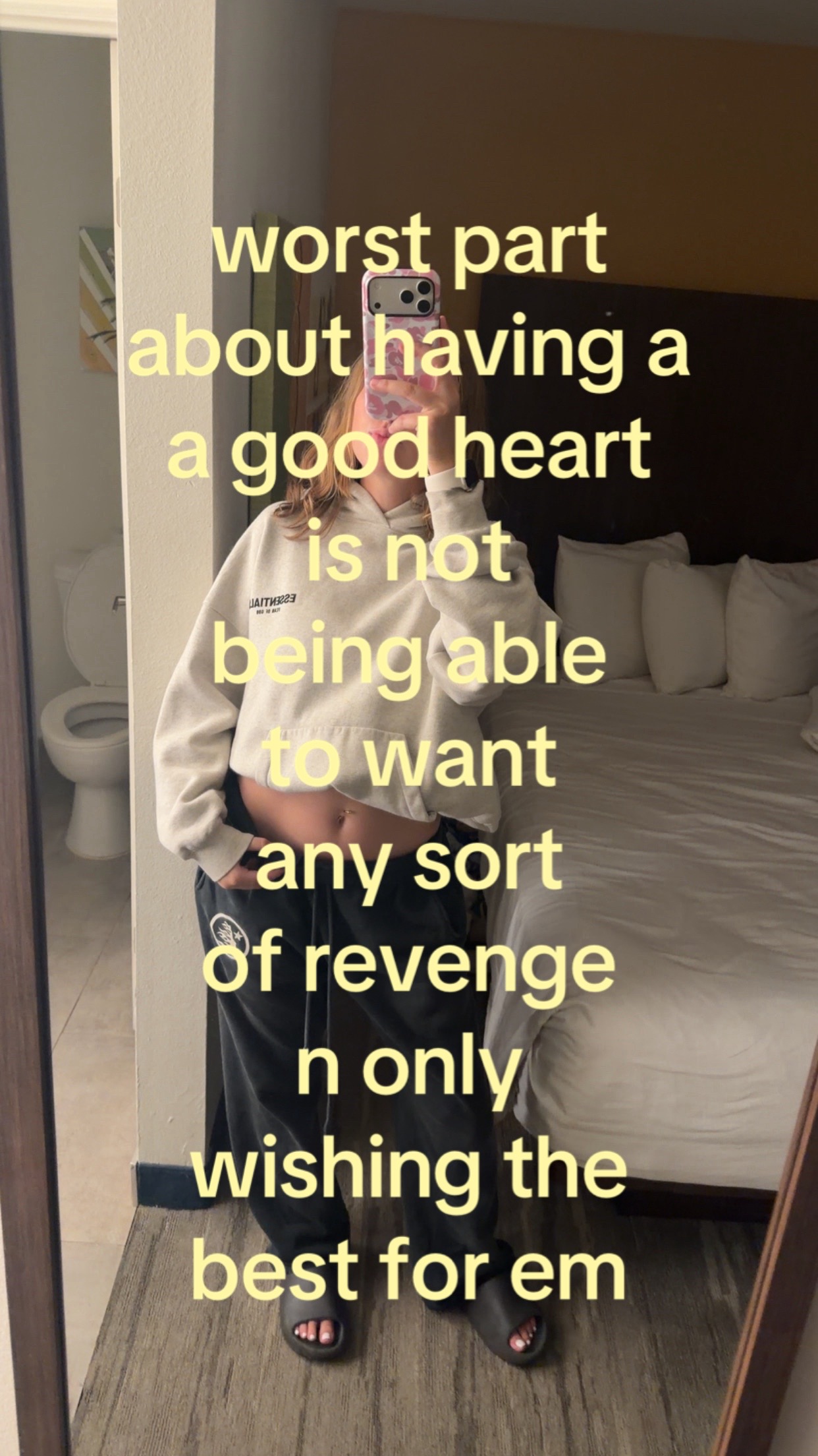 @pradabagdrose