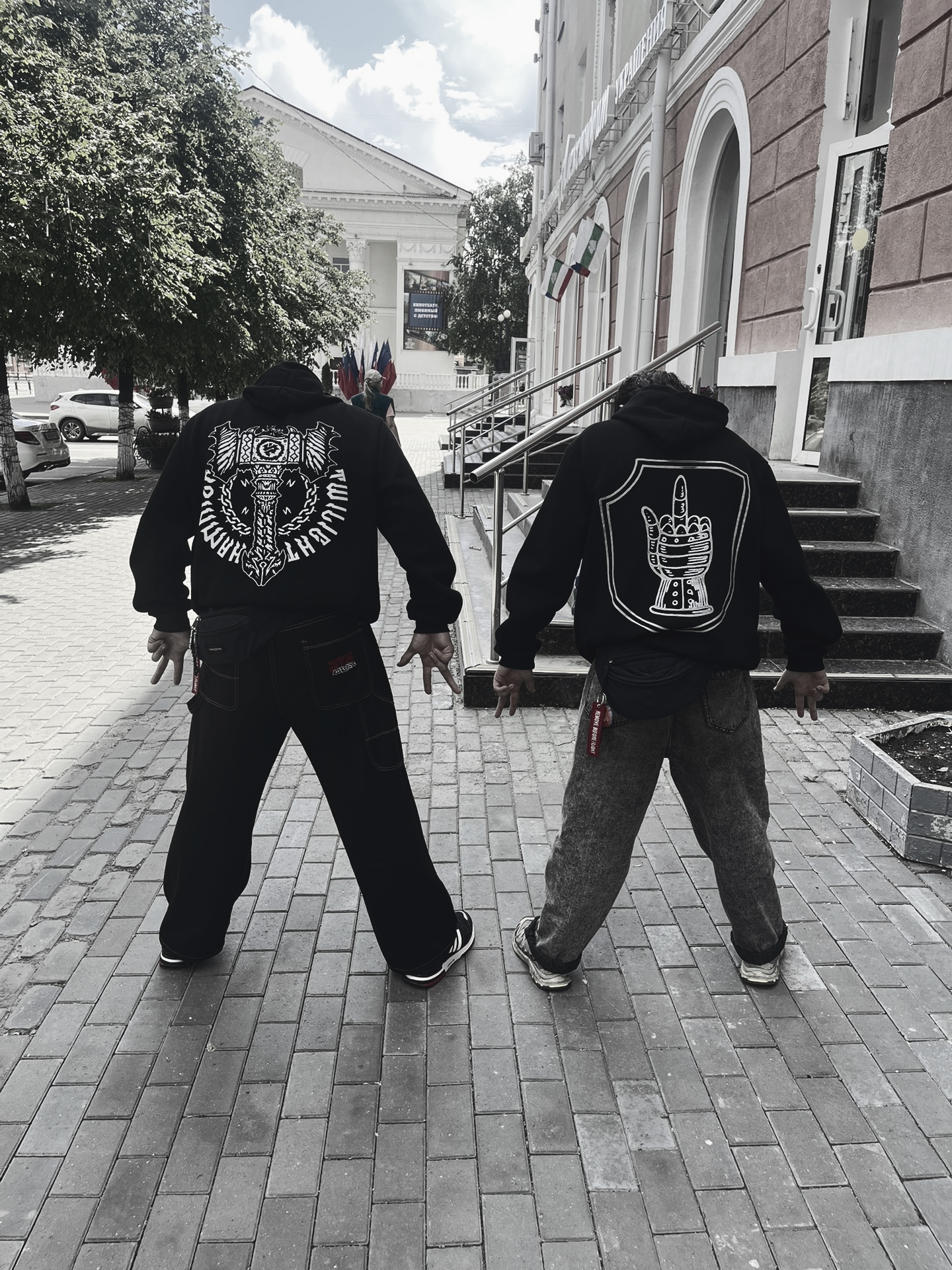 @魔はDAHR_LOFHT繭は