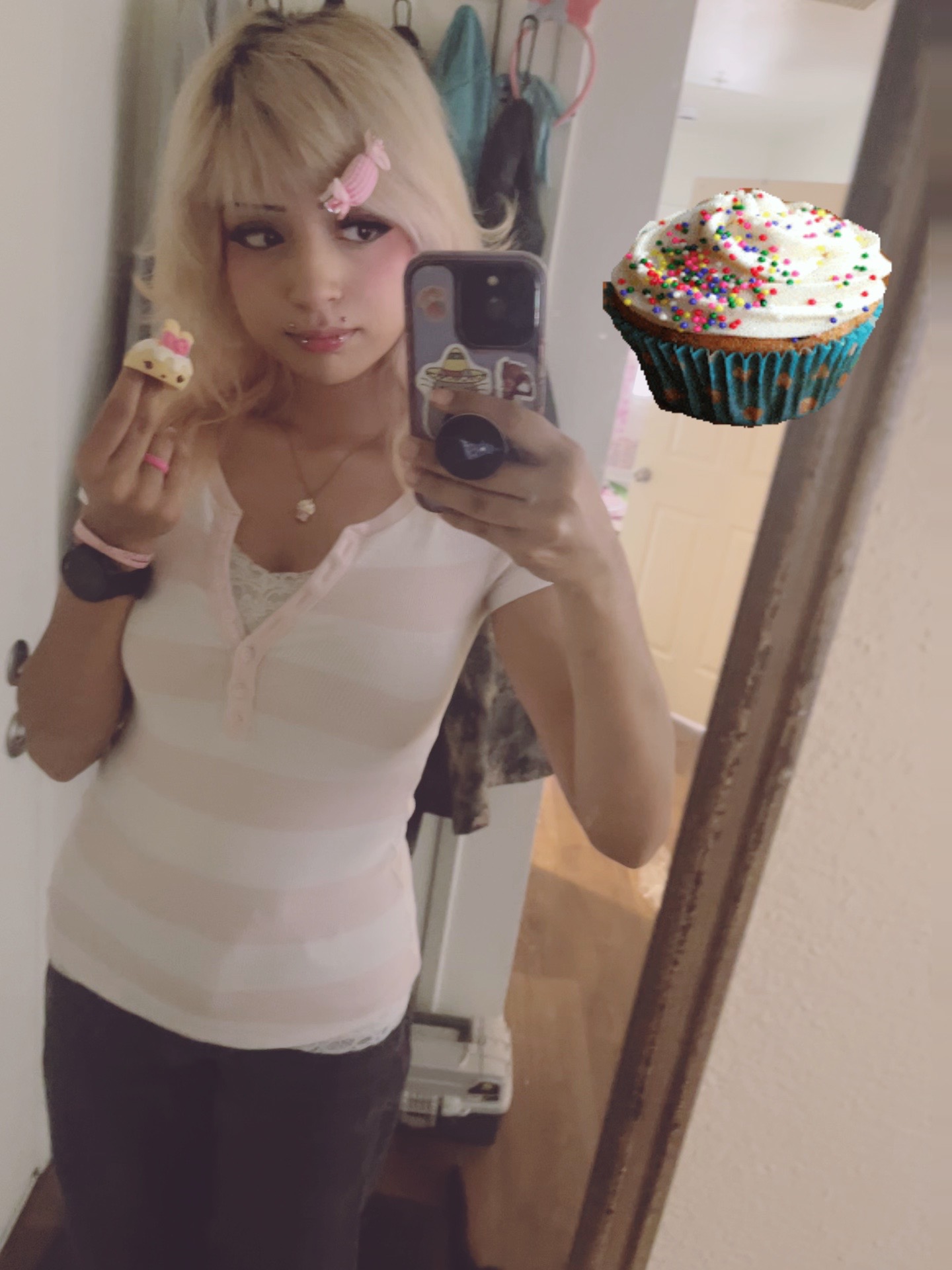 @CupcakeKitten 🧁🐾