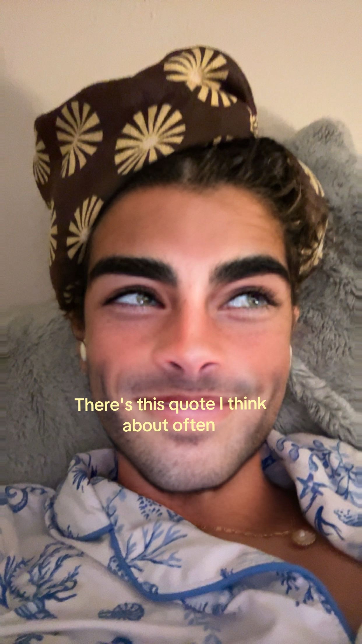 @???