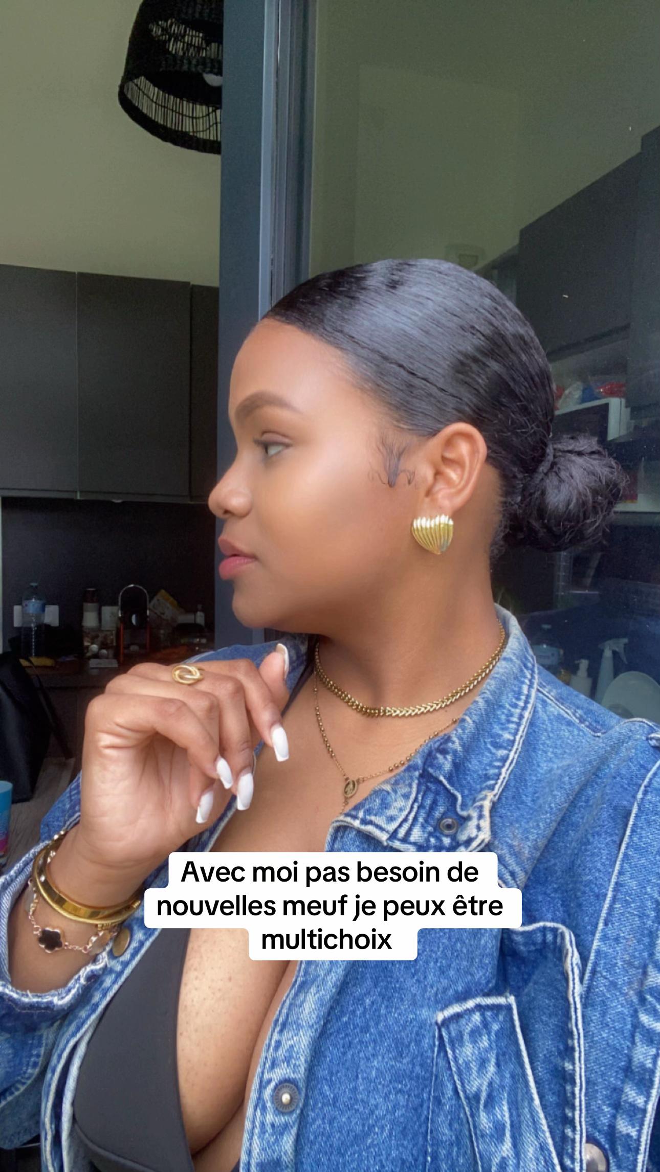 @Boucle Noir 🖤
