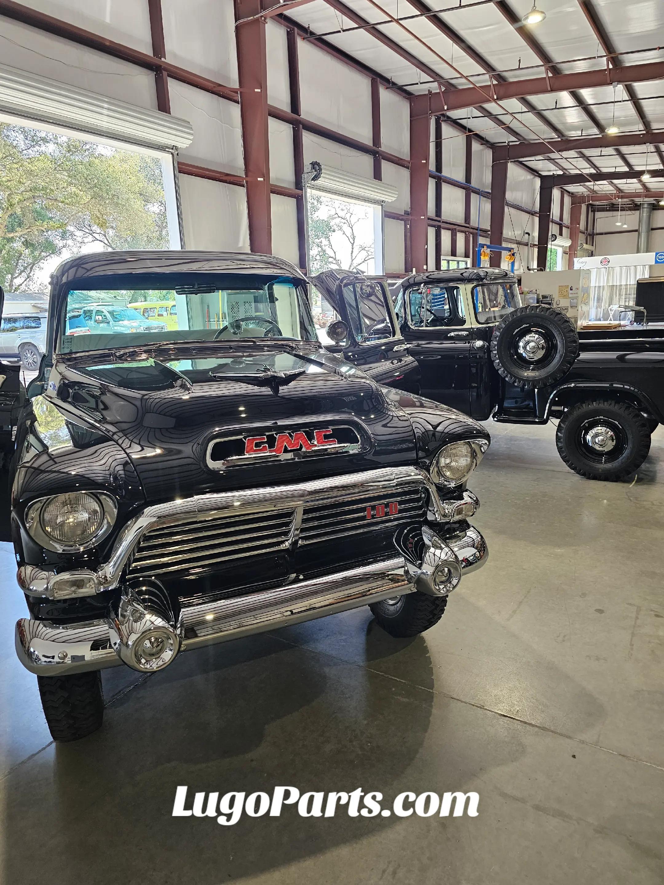 @Classic Cars & Trucks