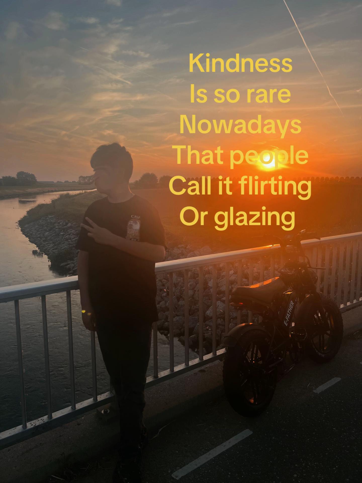 @R ✹
