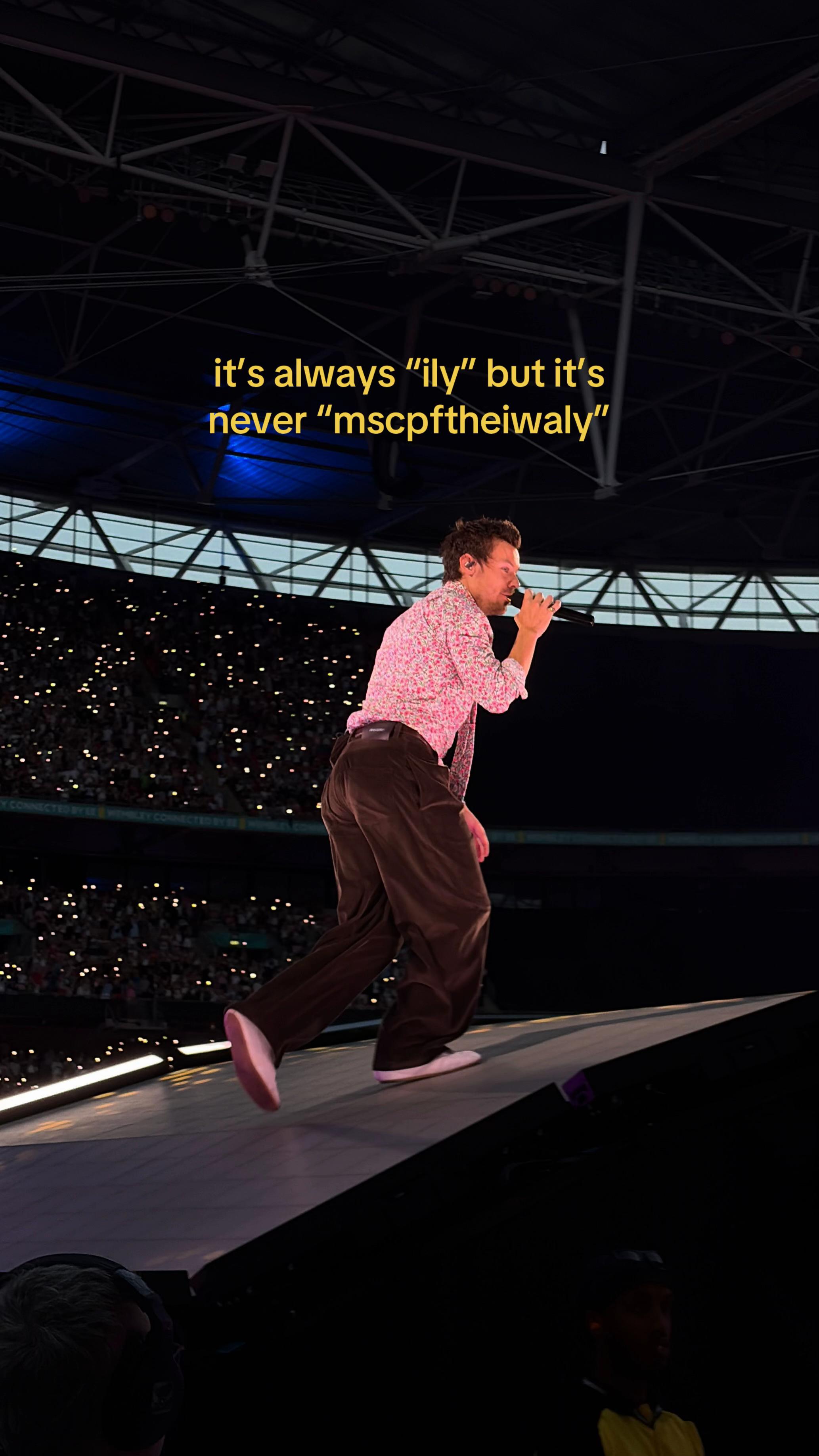 @𝐢𝐬𝐚𝐛𝐞𝐥𝐥𝐚 🪩 🎤 🎫