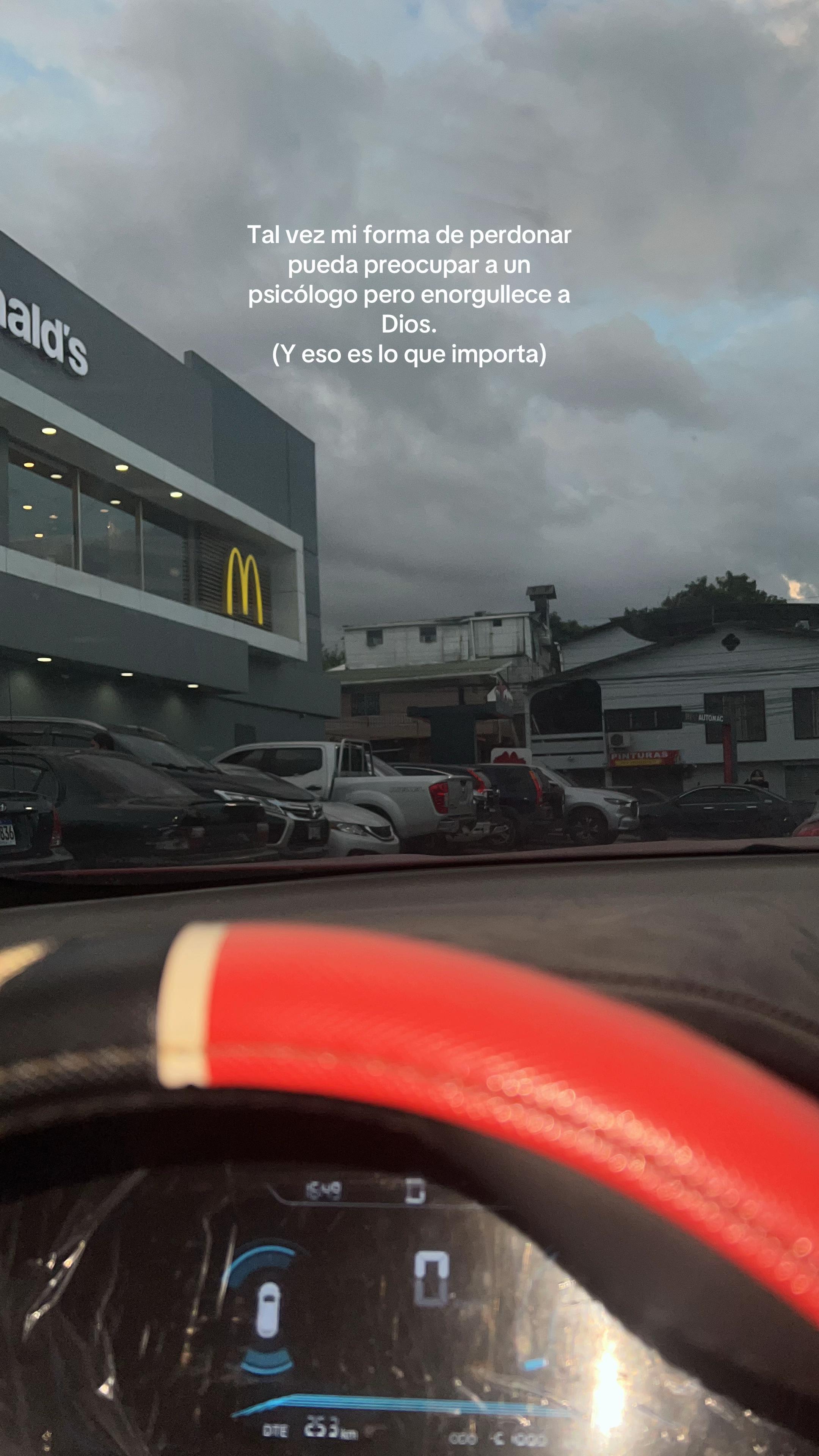@Juli🕷️