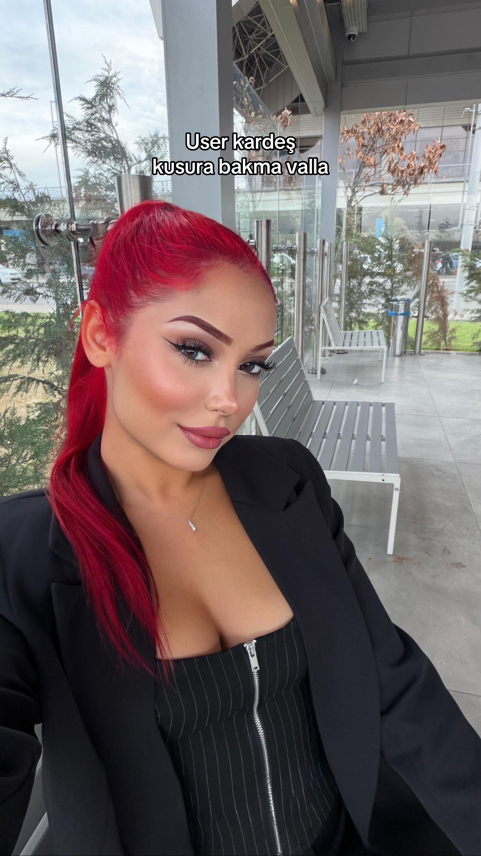 @cemreyilldiiz