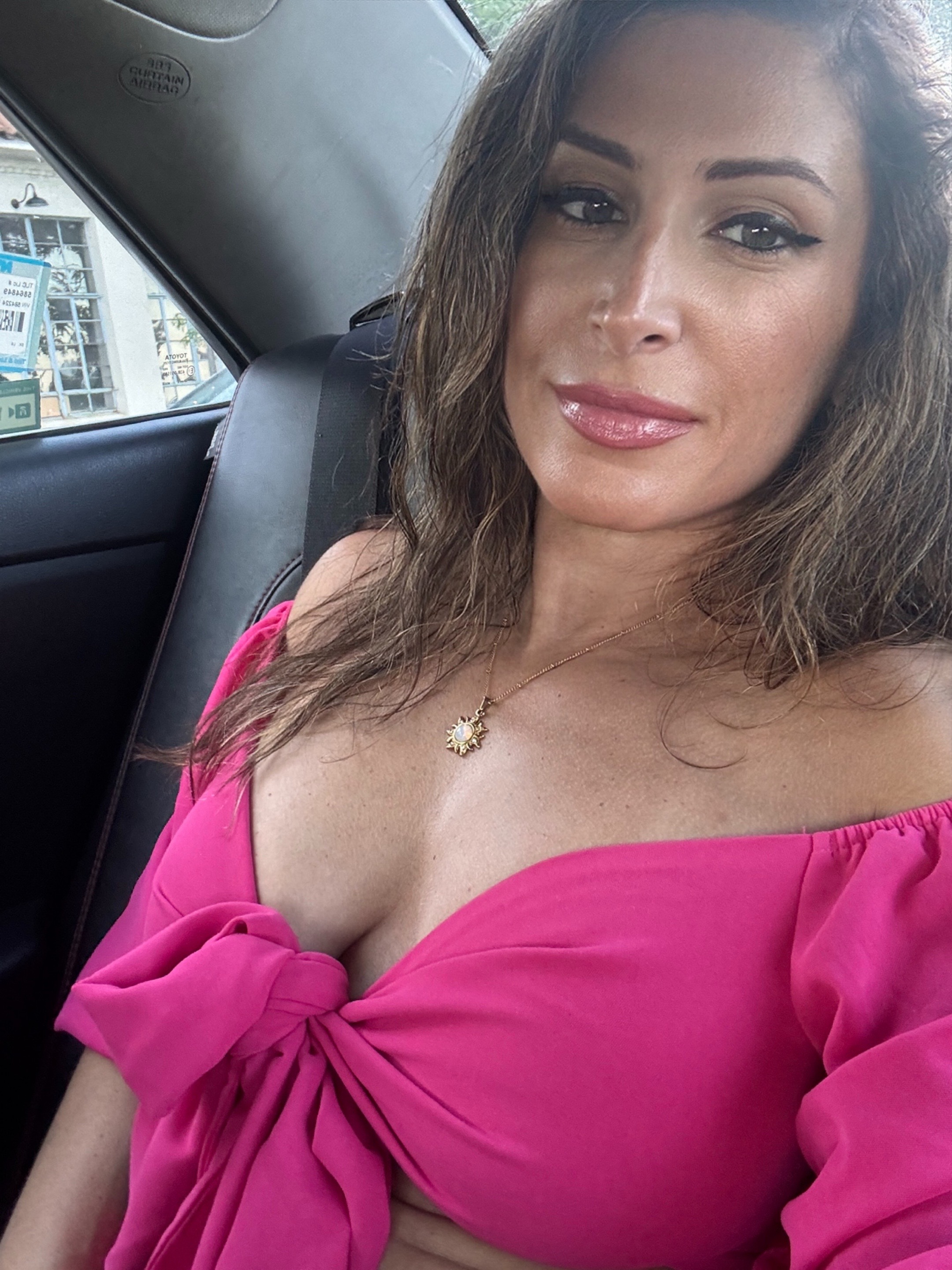@Dana Dee68