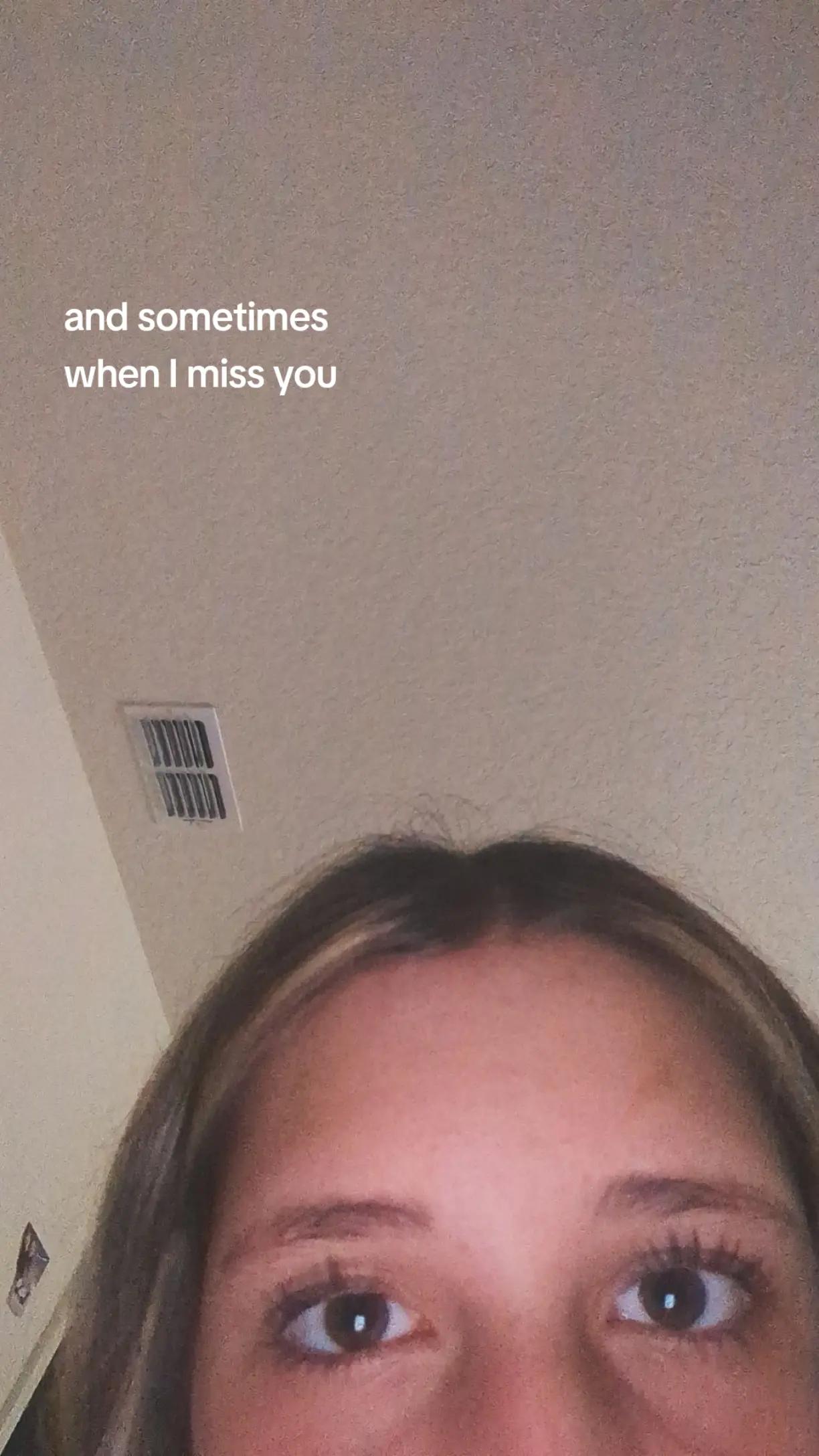 @🫰🏻
