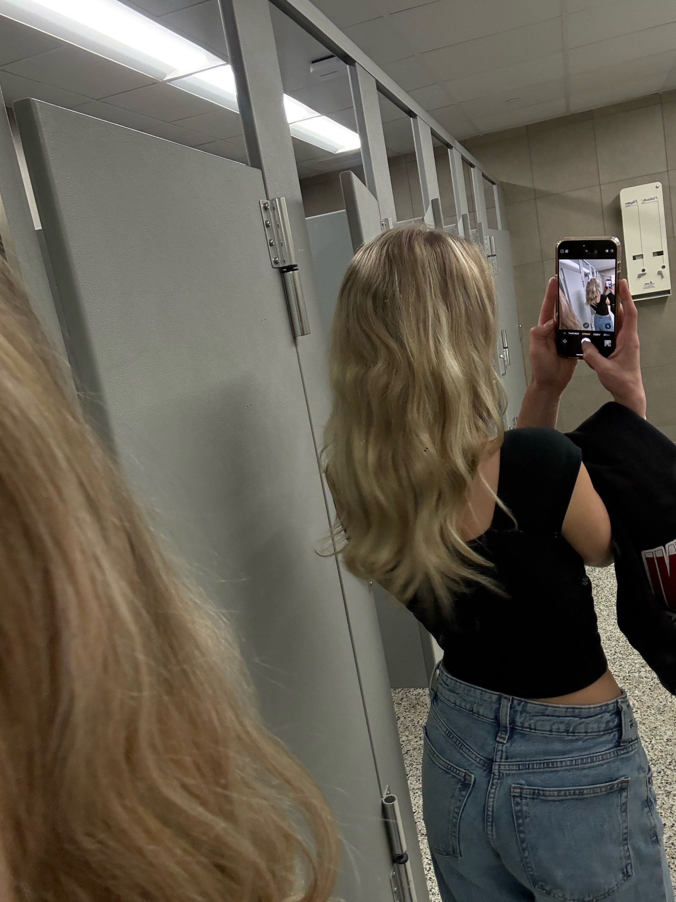 @Lucy_marrie09
