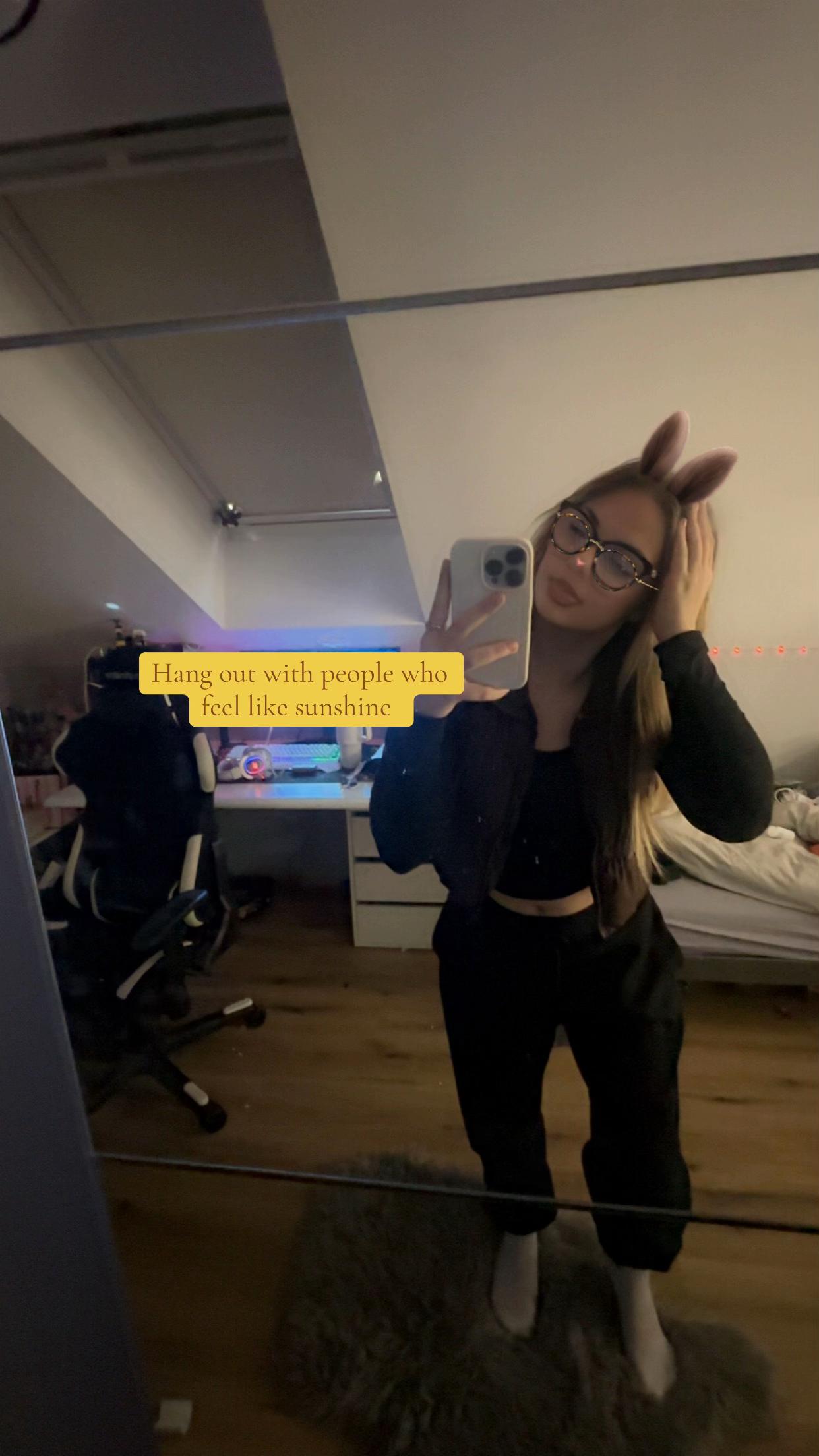 @Neli😻