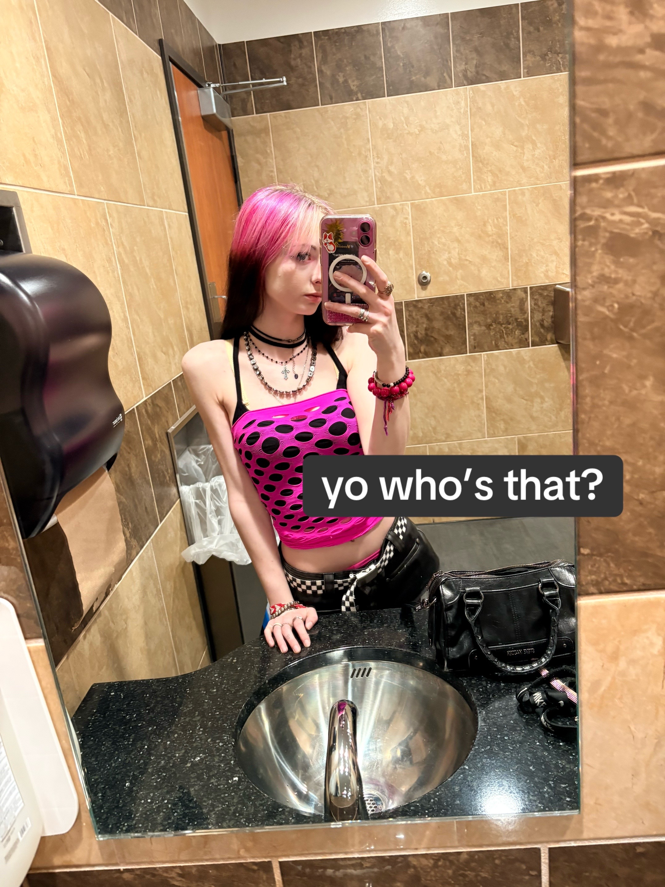 @🚷