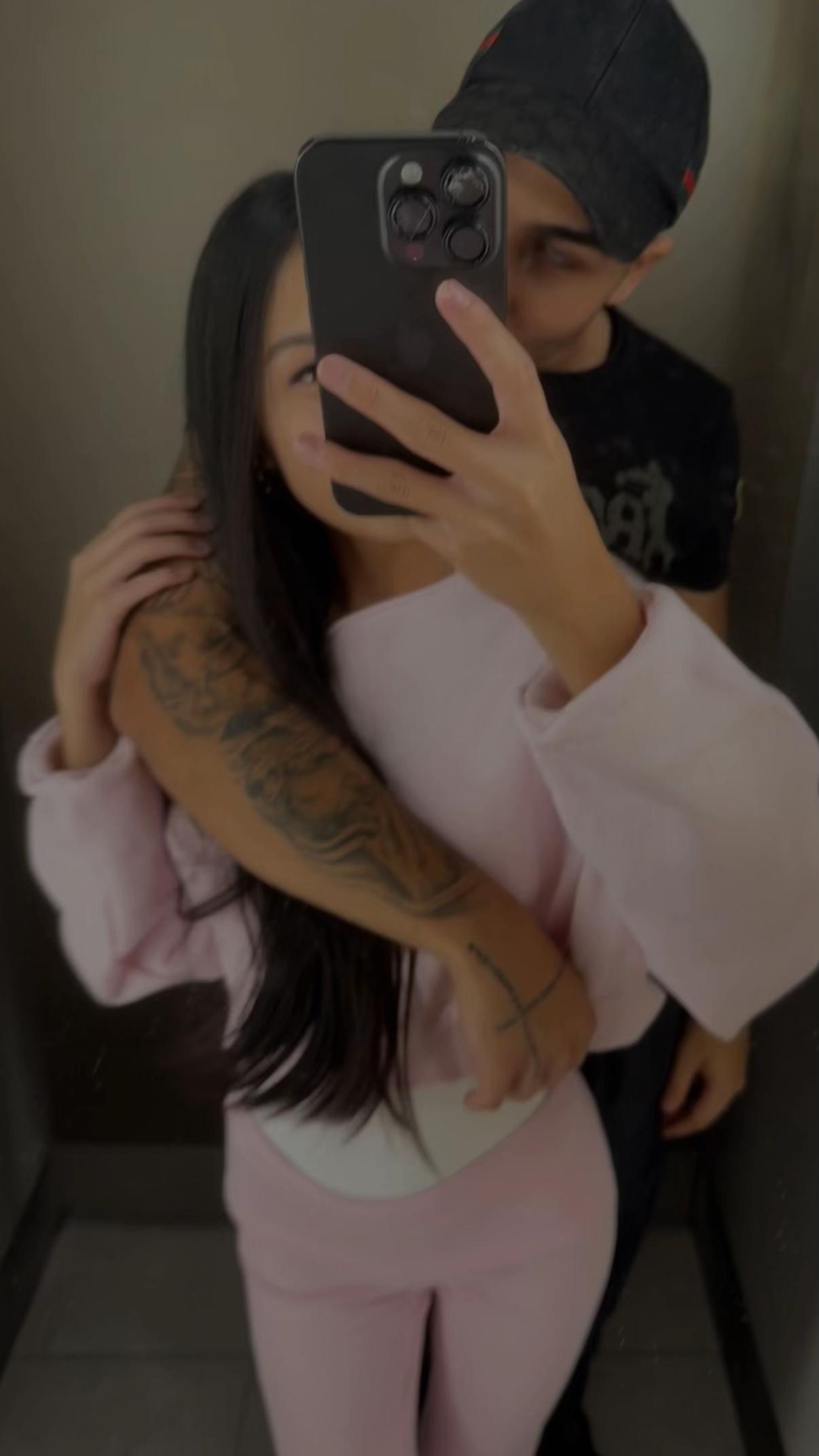 @Horviii_