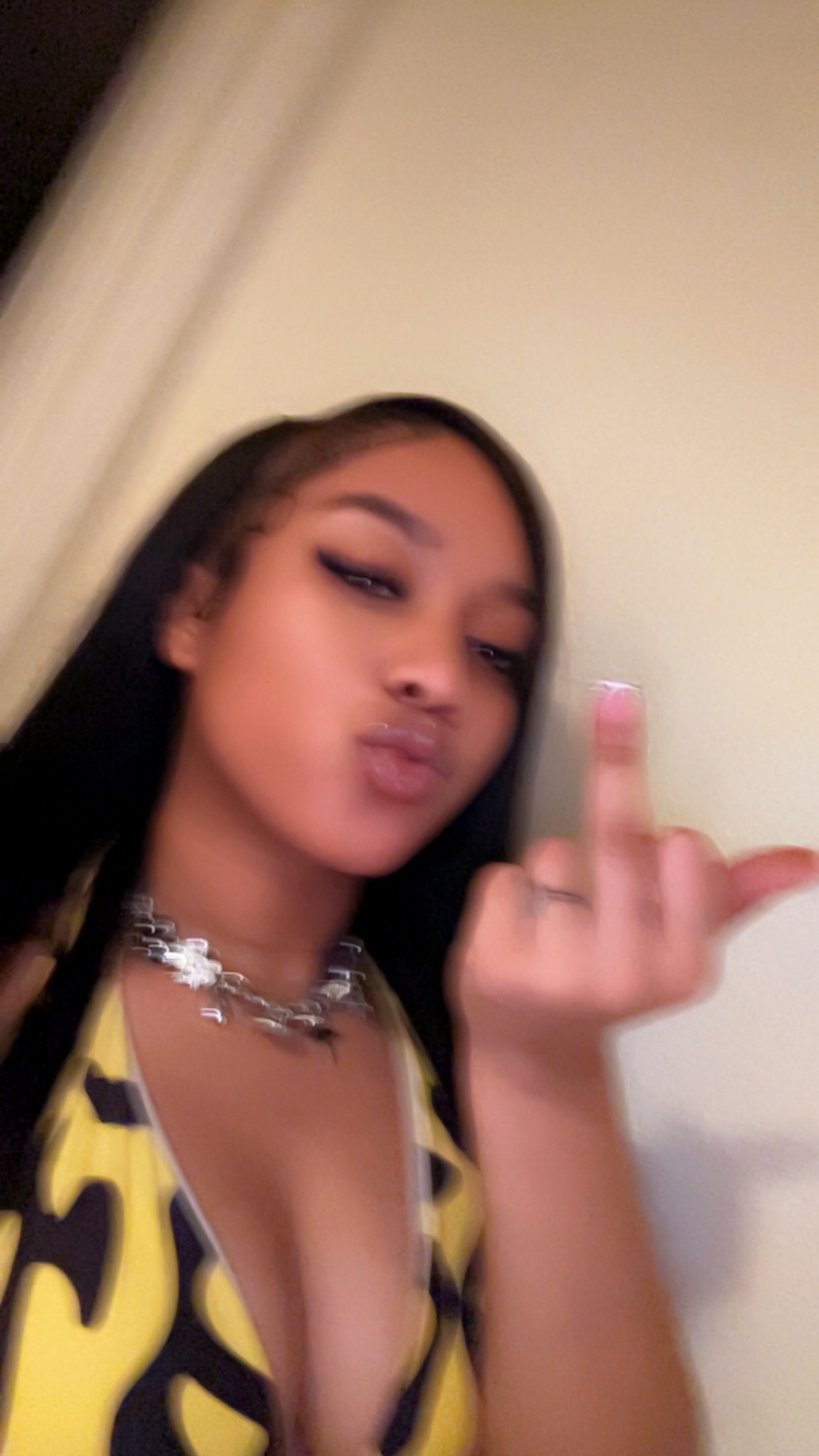 @Lia B💋