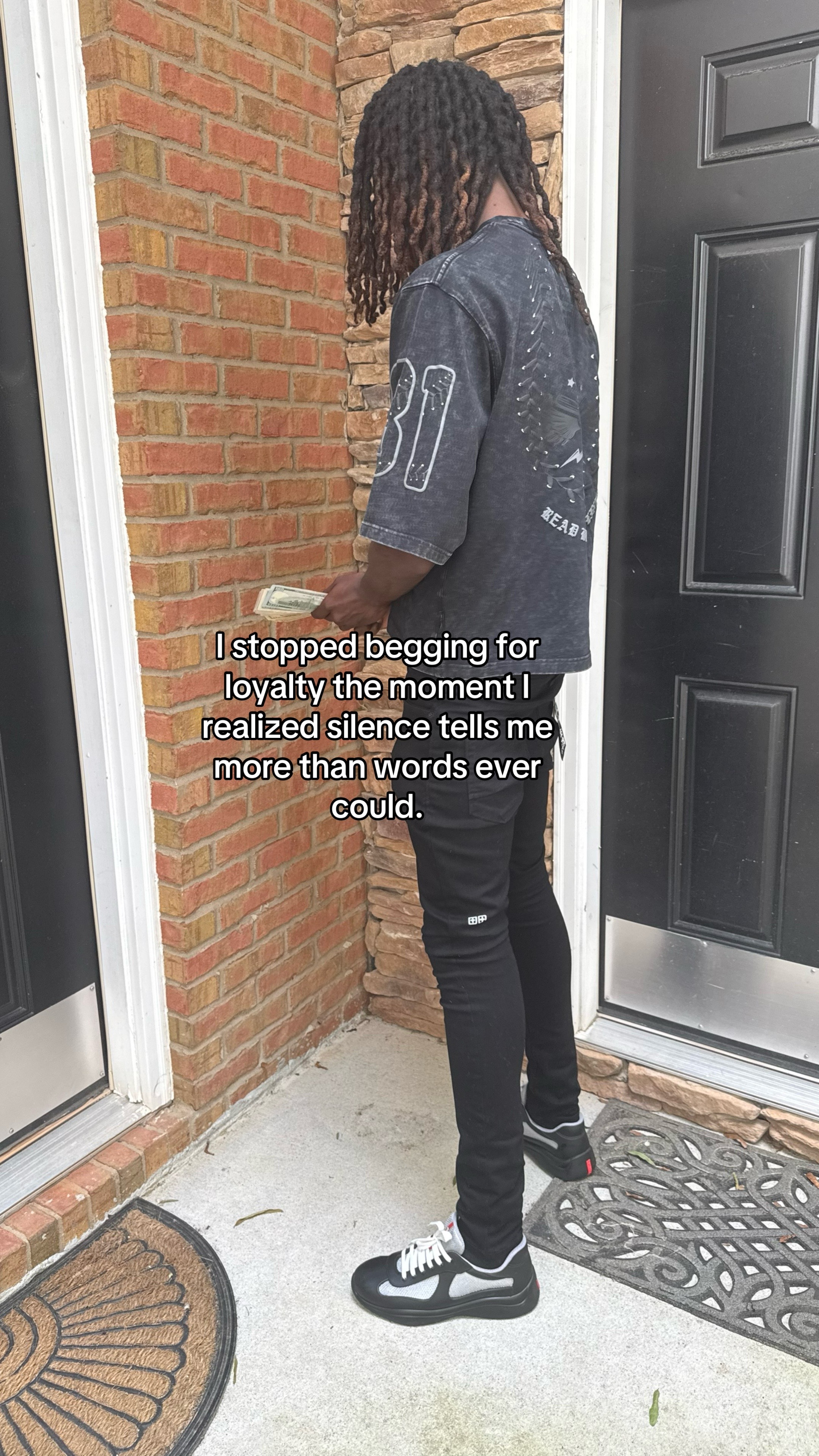 @Tee