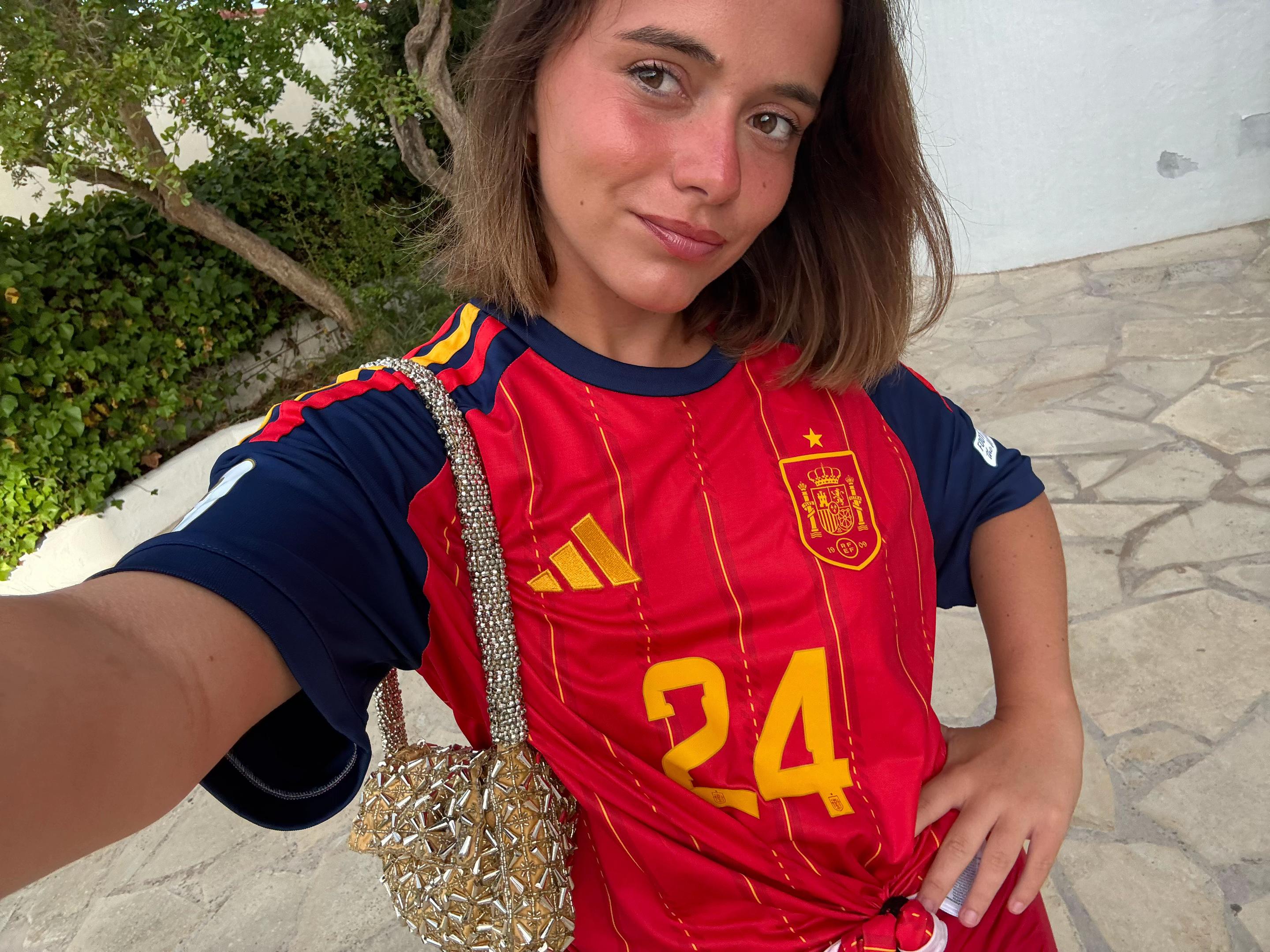 @Eliiii