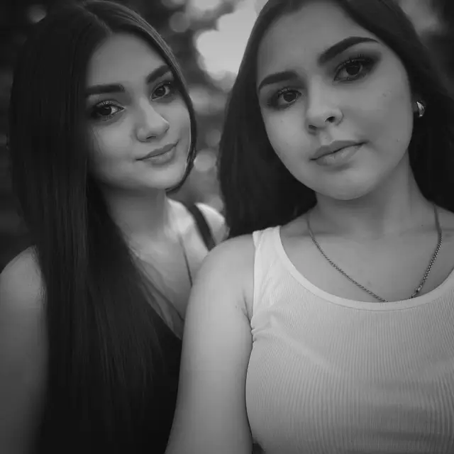 @𝓘.