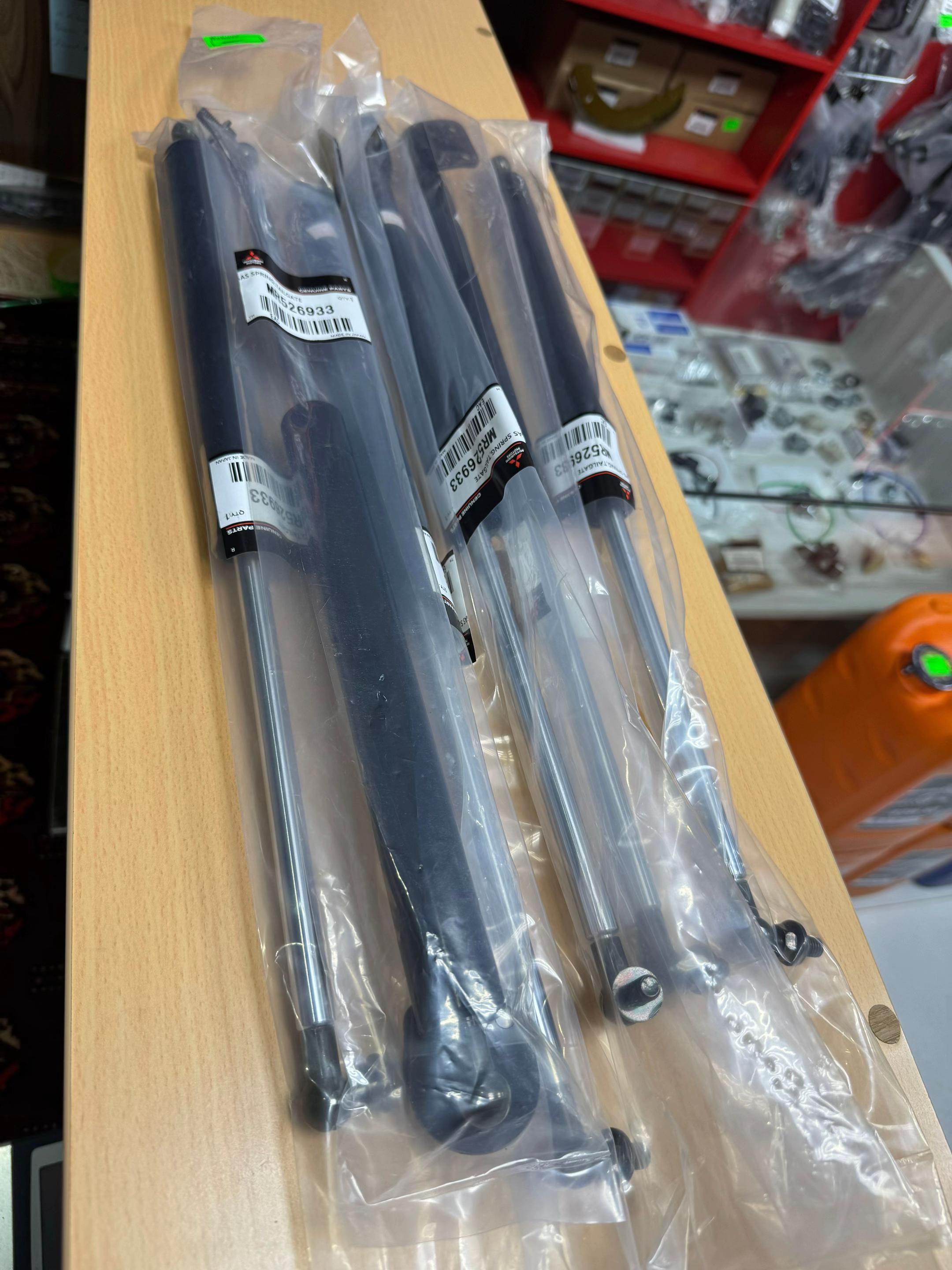 @Pajeroautoparts