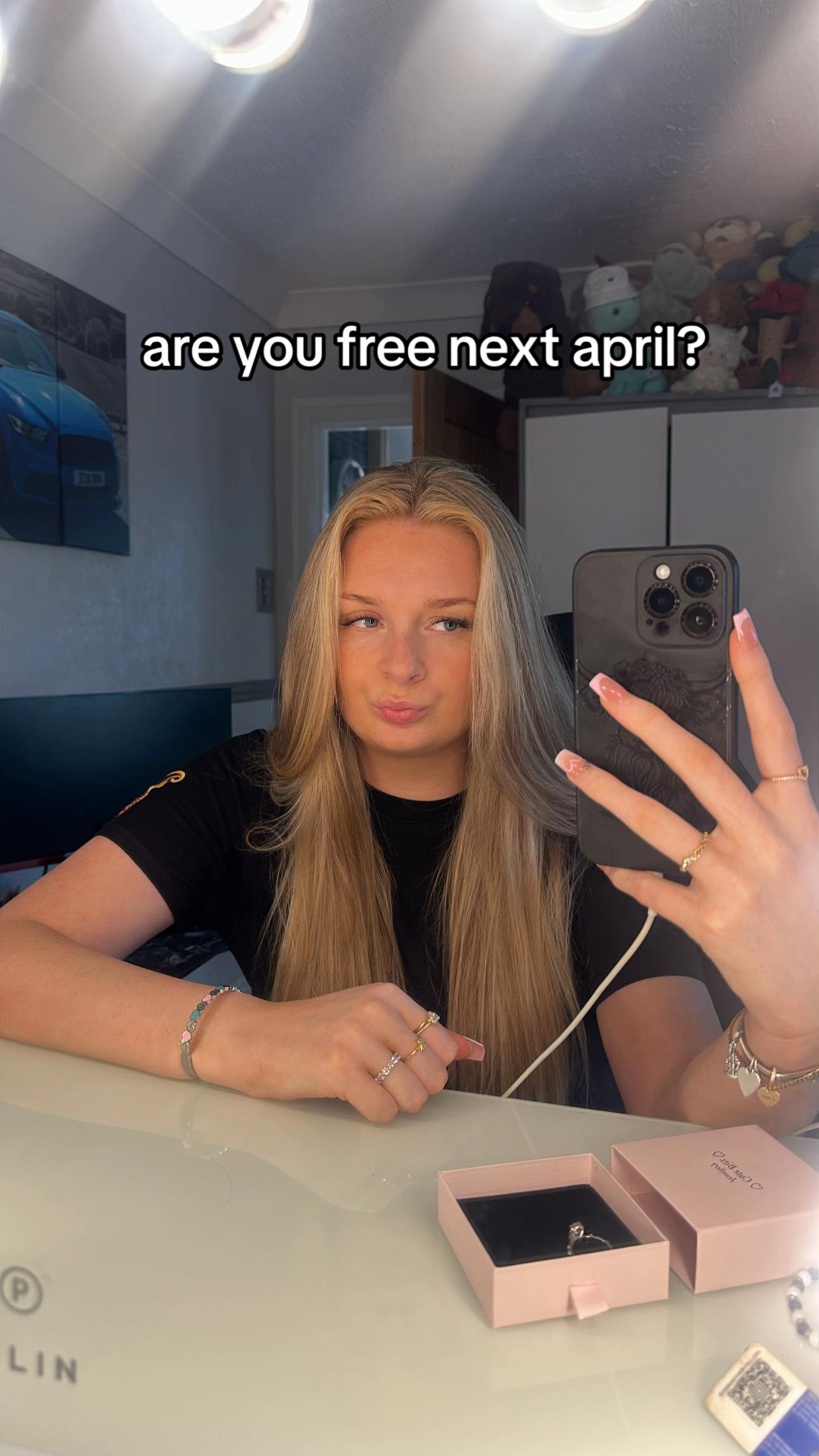 @jasꨄ