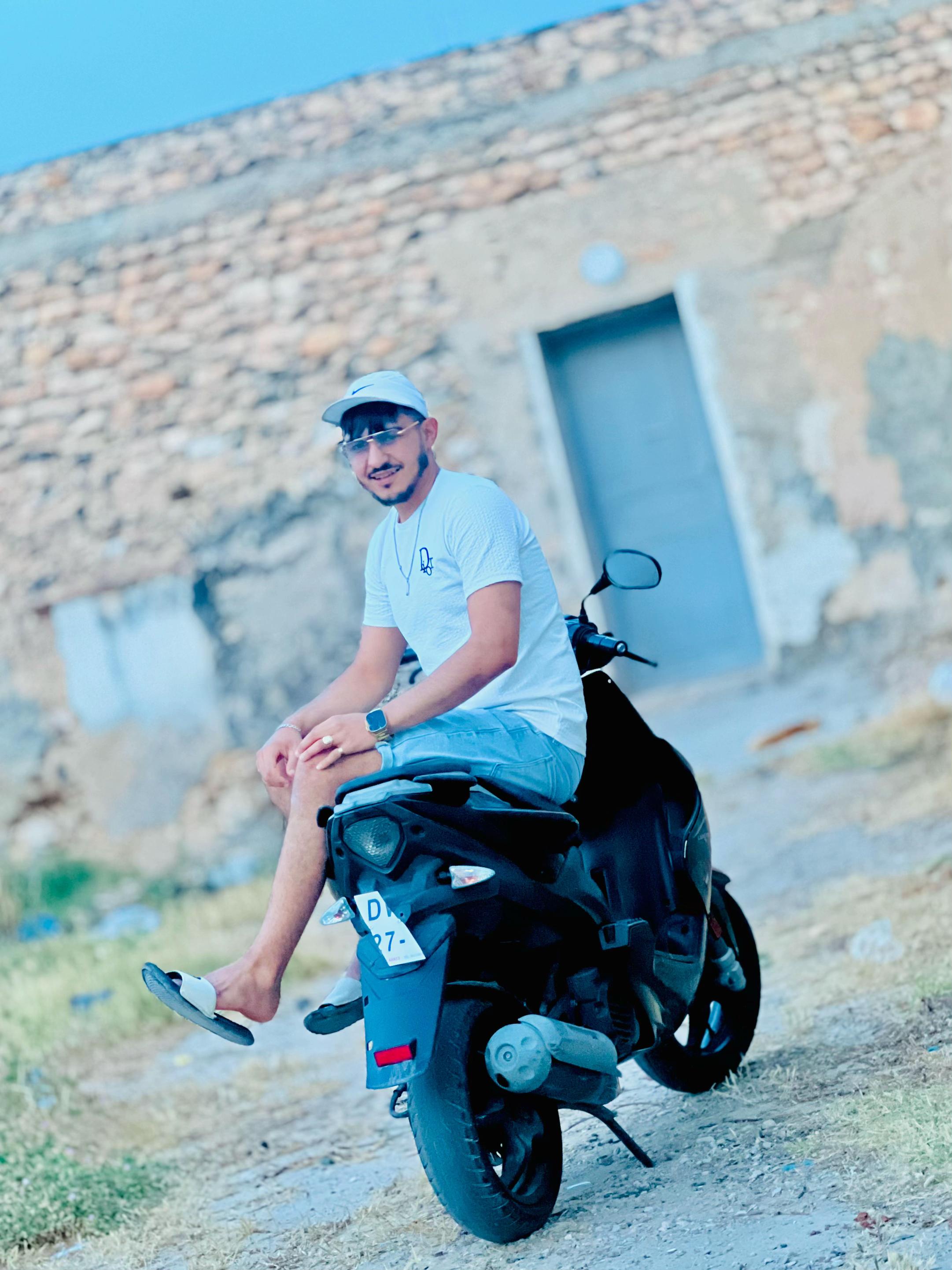 @👑قاسم أمين الزعيشي👑