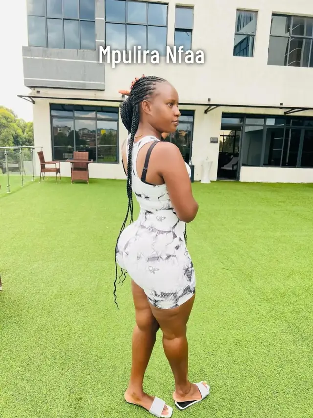 @Nana Galz