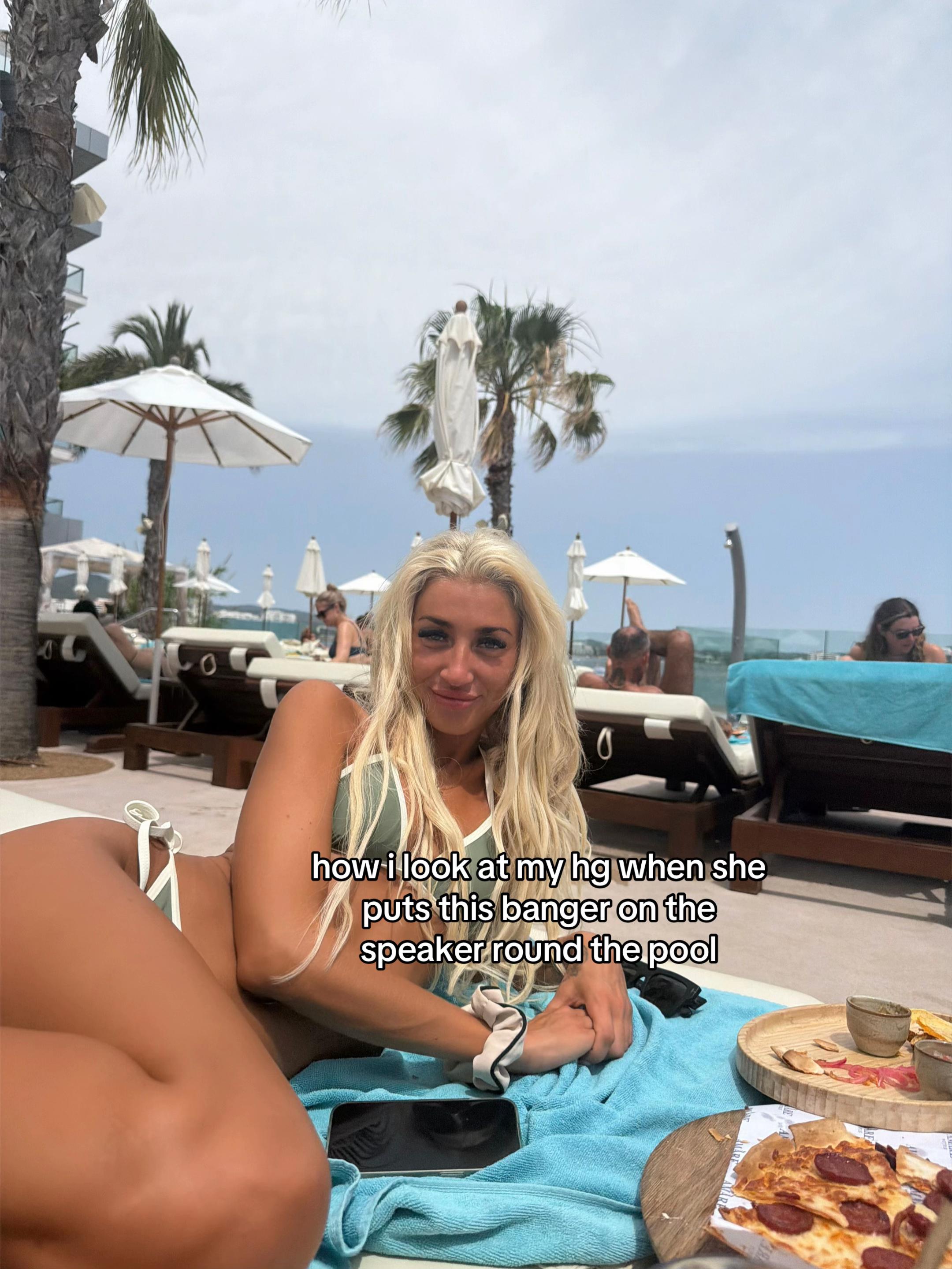 @laurenvinee