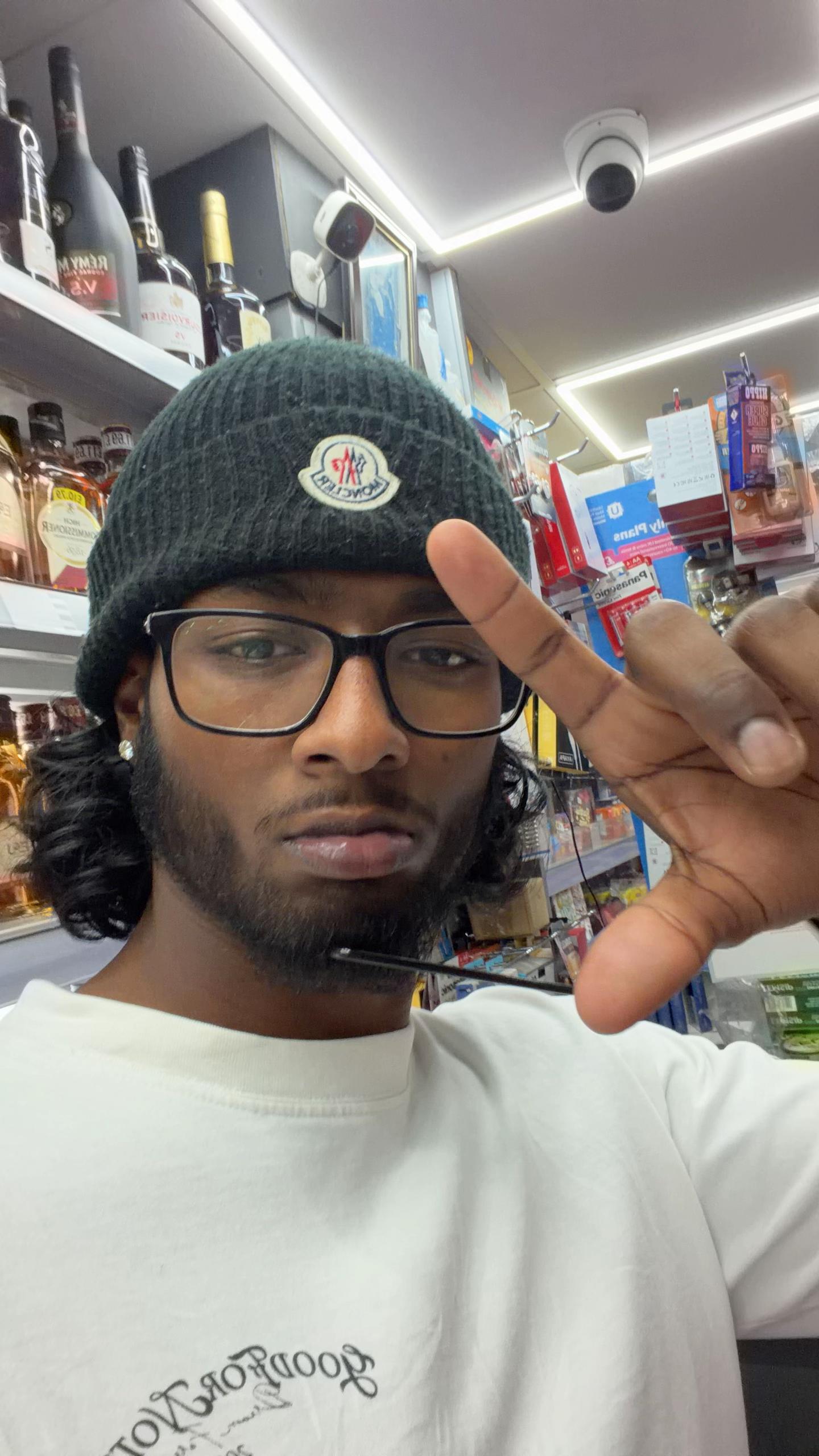 @Mrblackvest