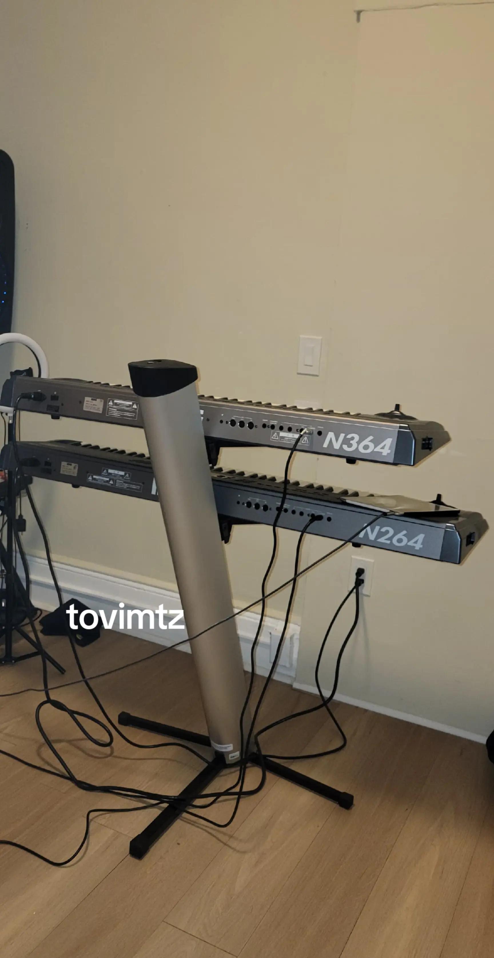 @Tovimtz