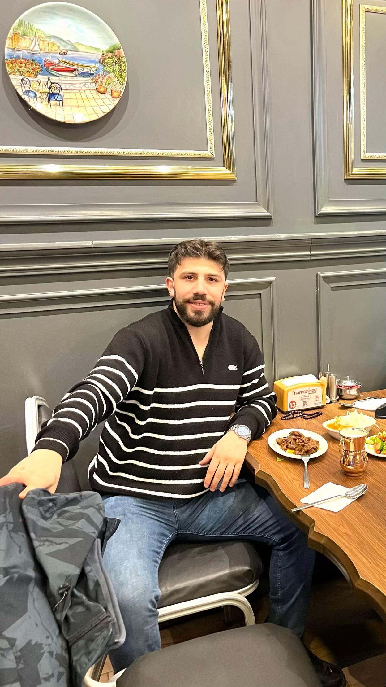 @&Ouml;mer Tekin