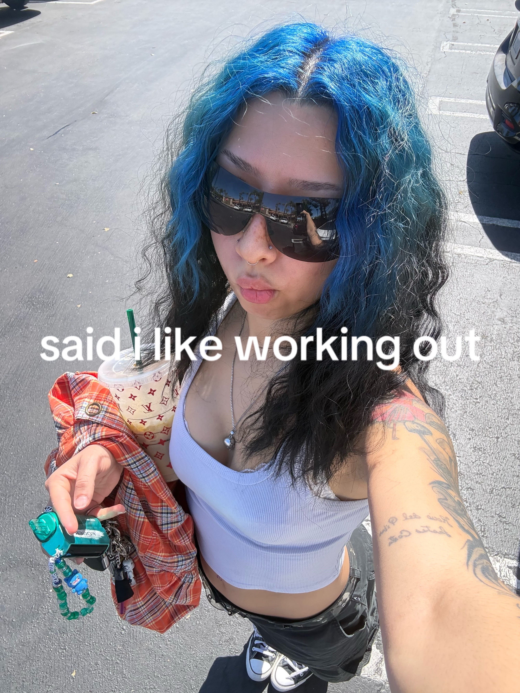 @lilmila