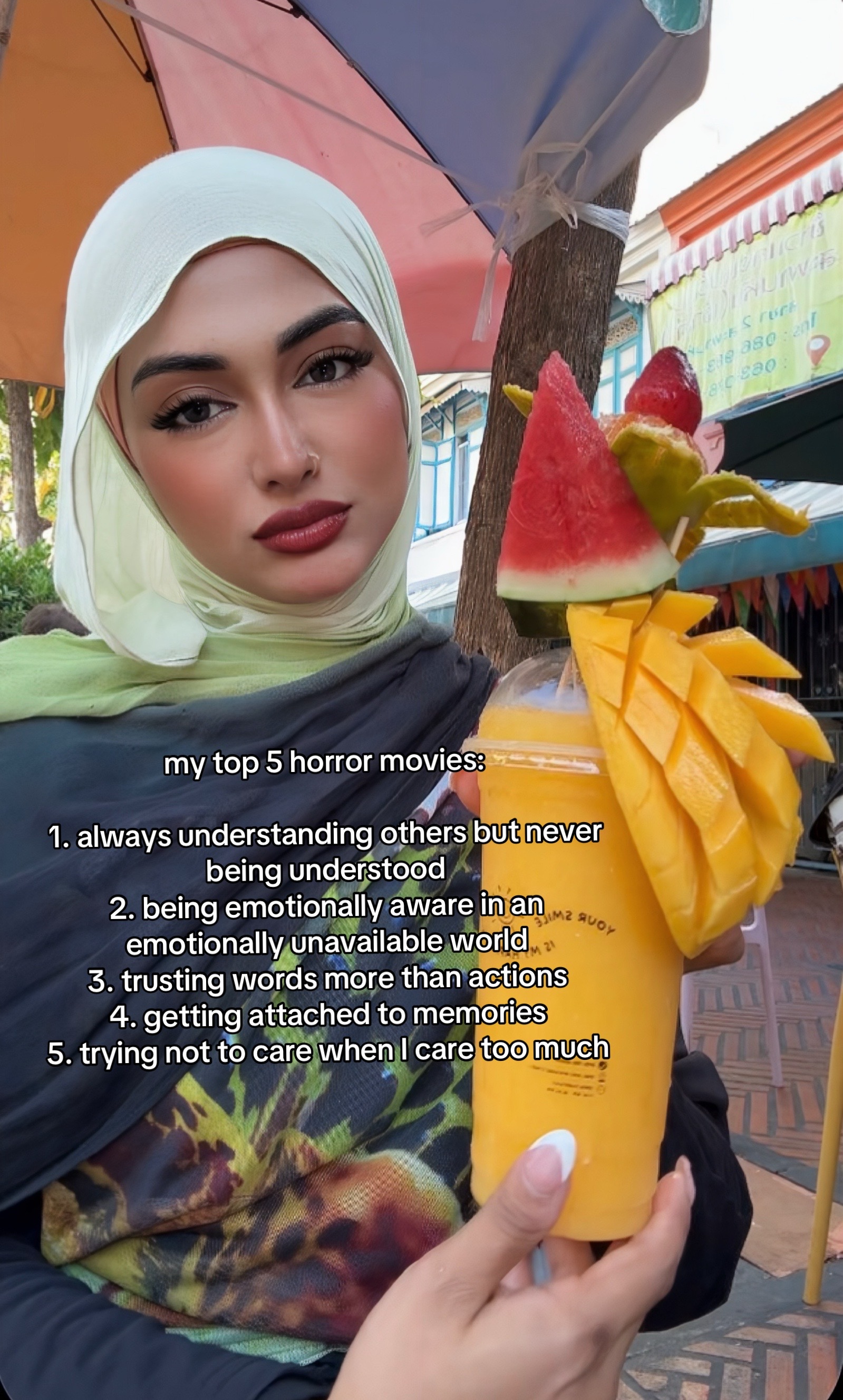 @وحيدة