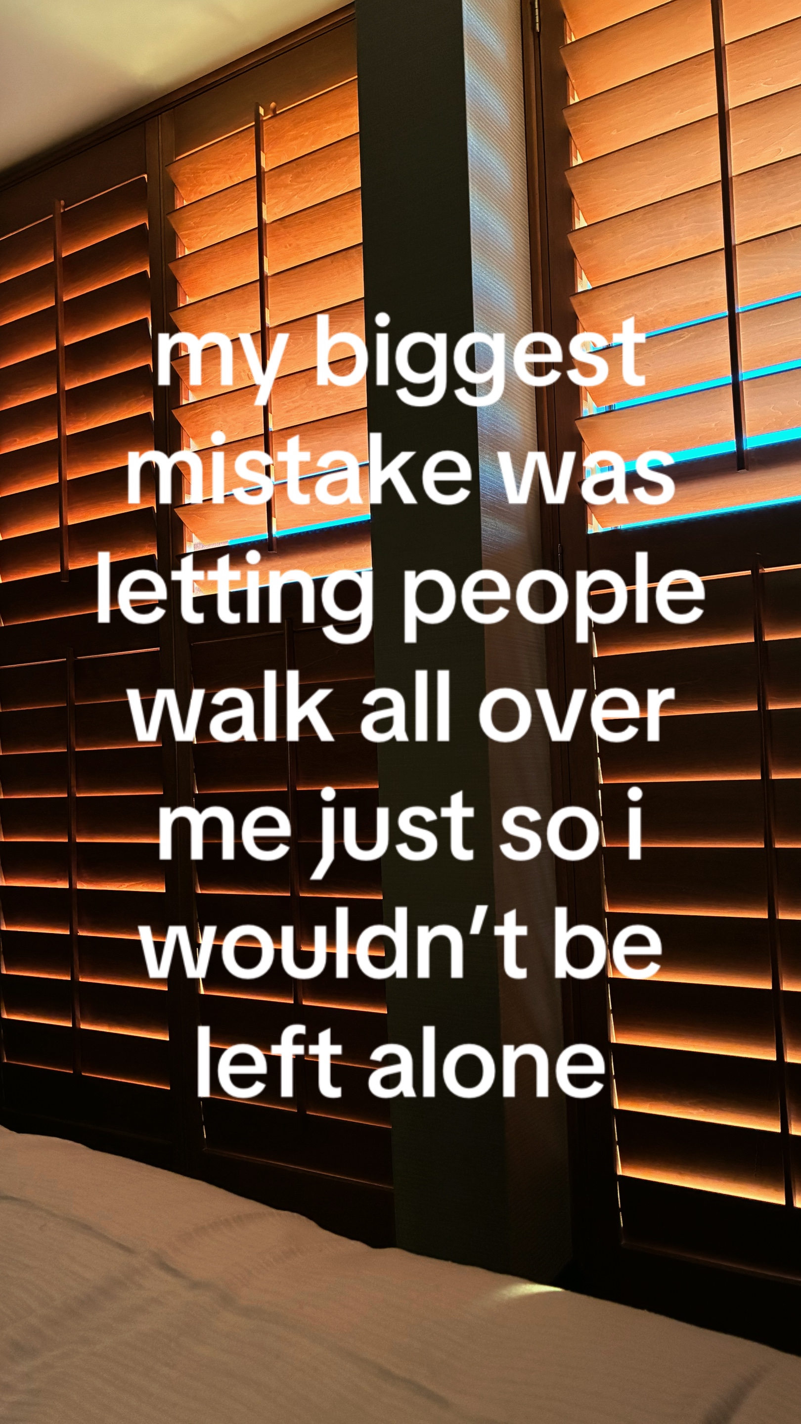 @⃟