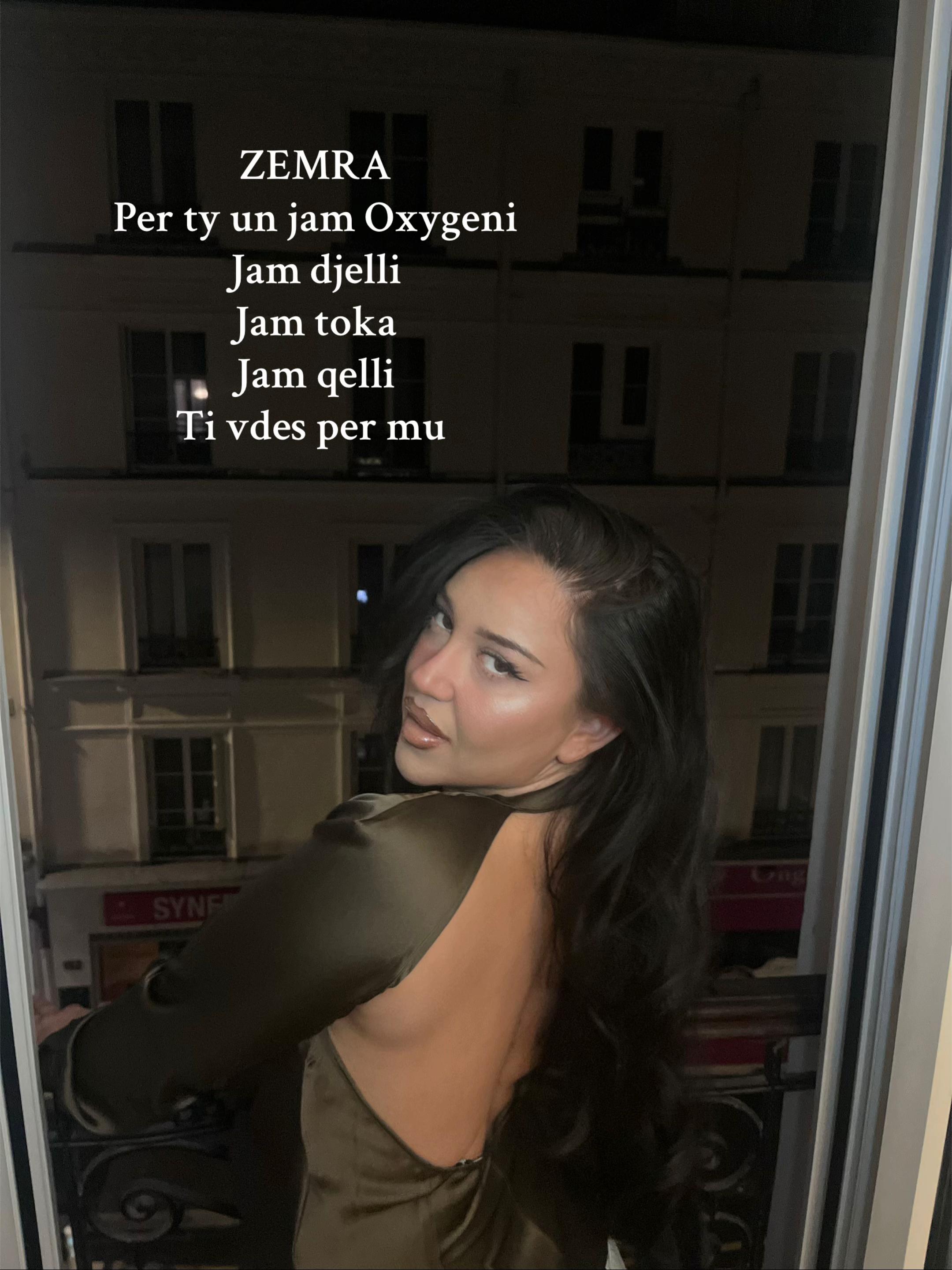 @Lonaa