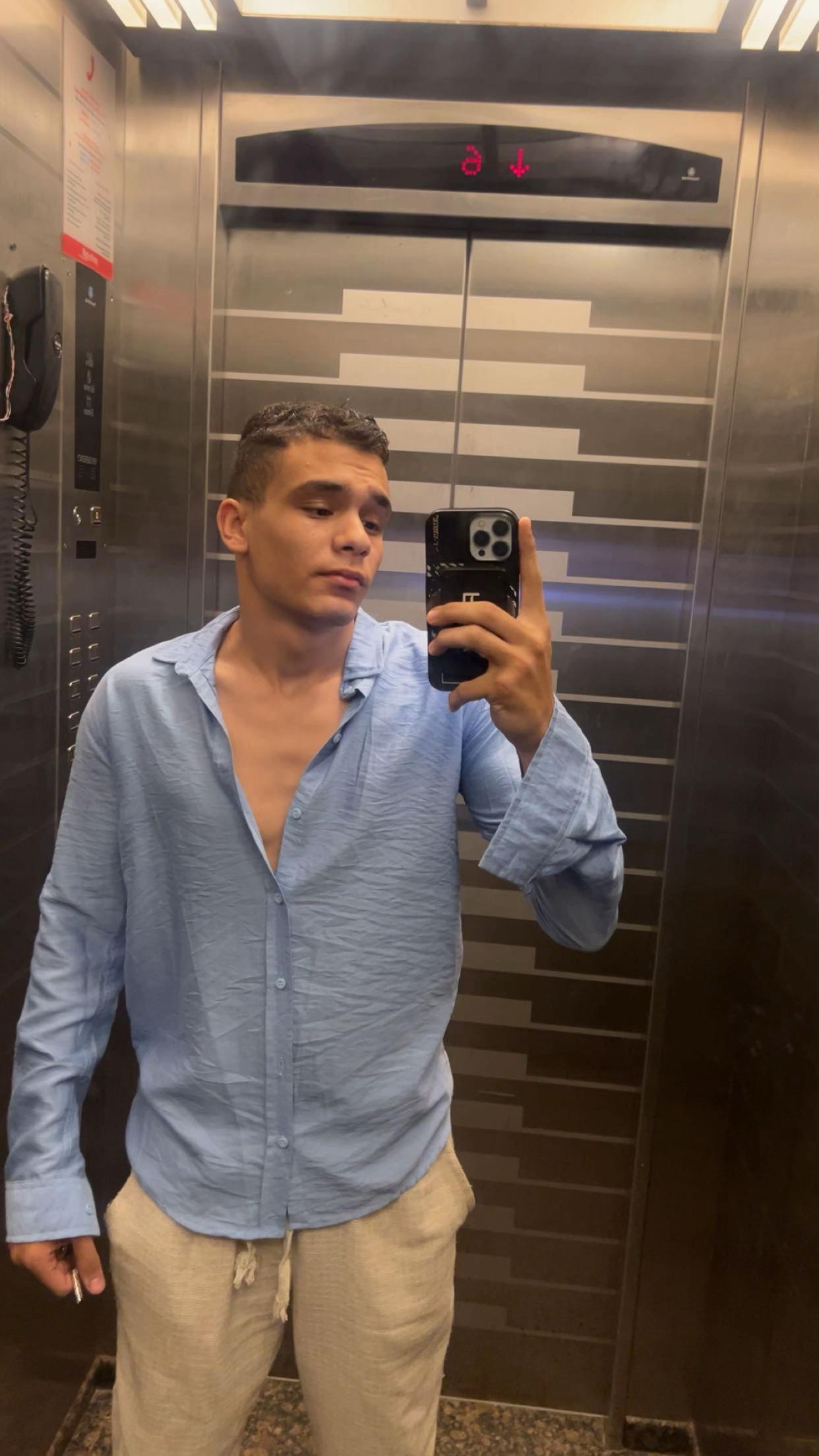 @…
