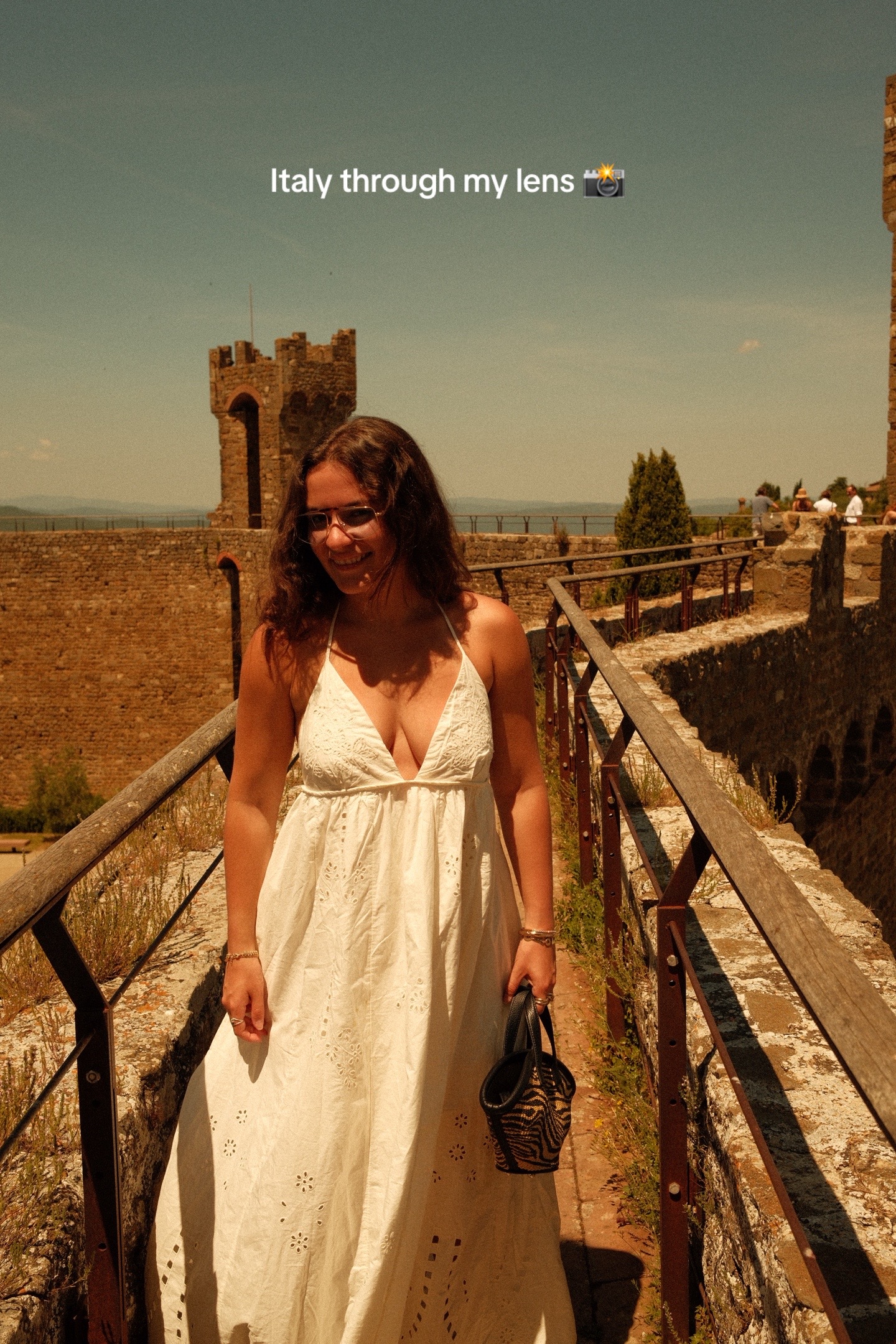@Julia Simone
