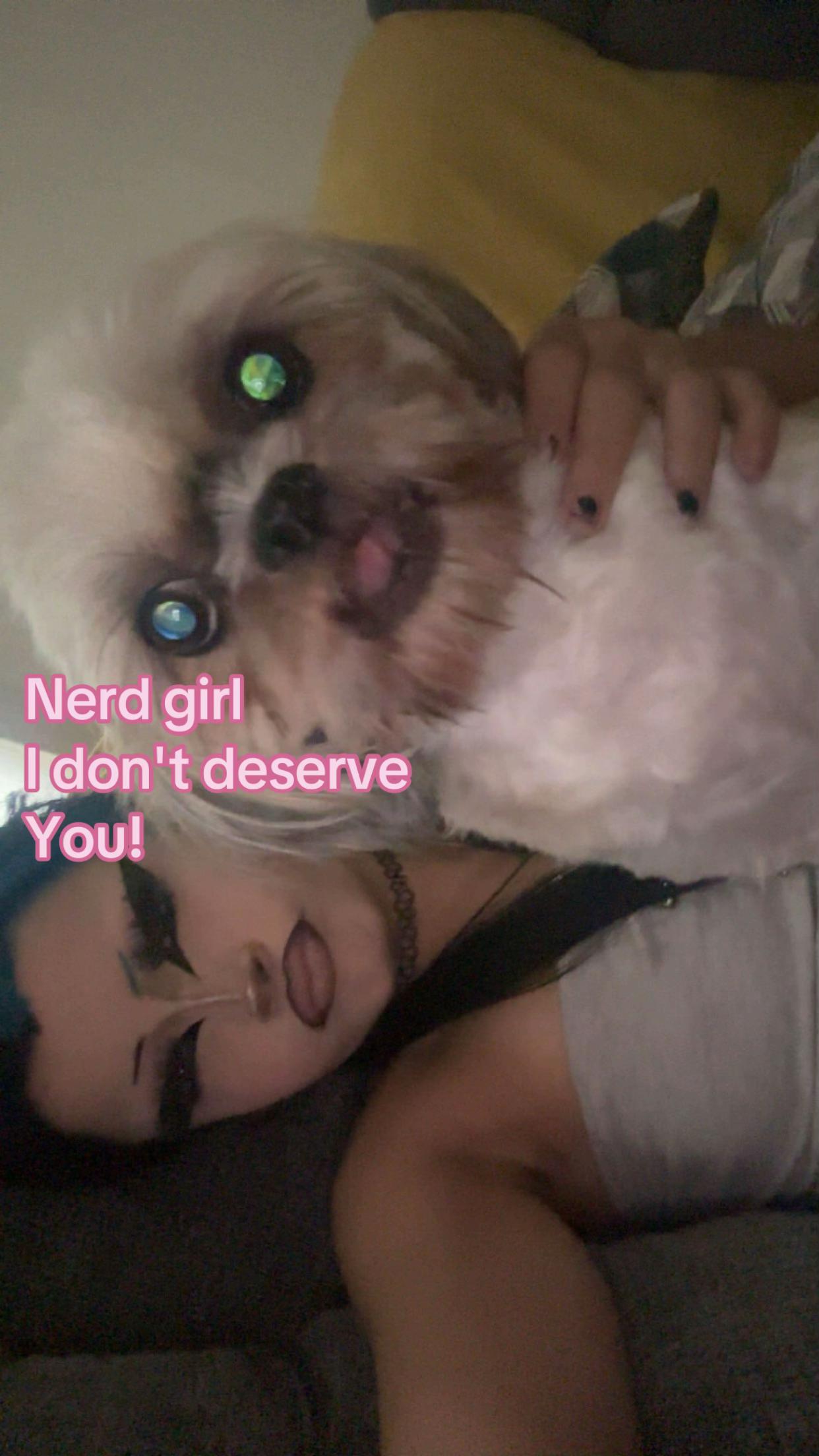 @Meg🦇
