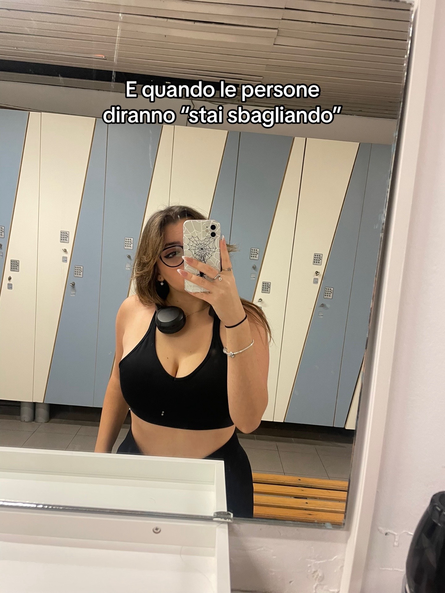 @Kiarathx