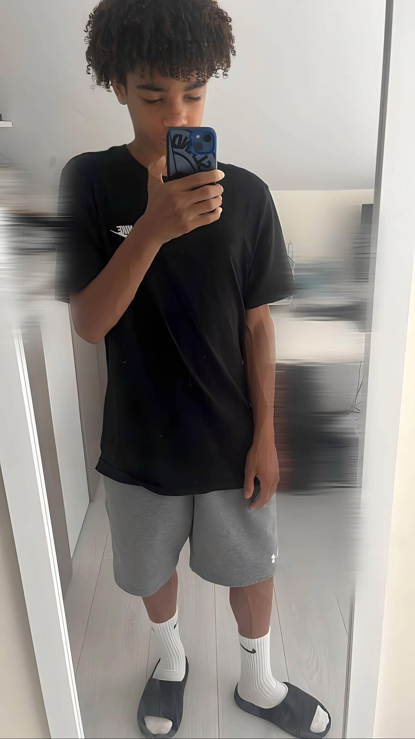 @𝑳𝒐𝒘𝒏'🇨🇫