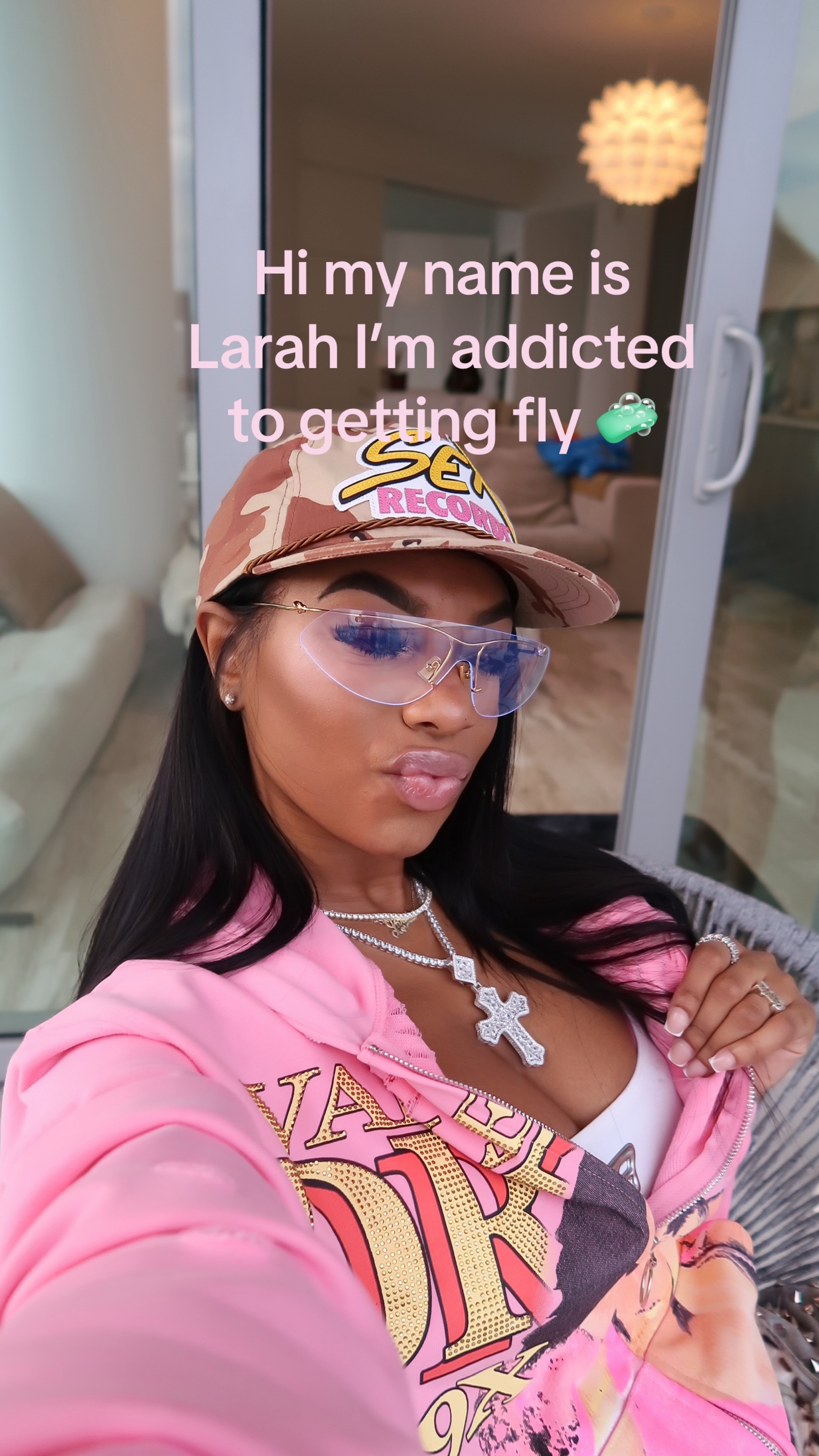 @Larah 🫧