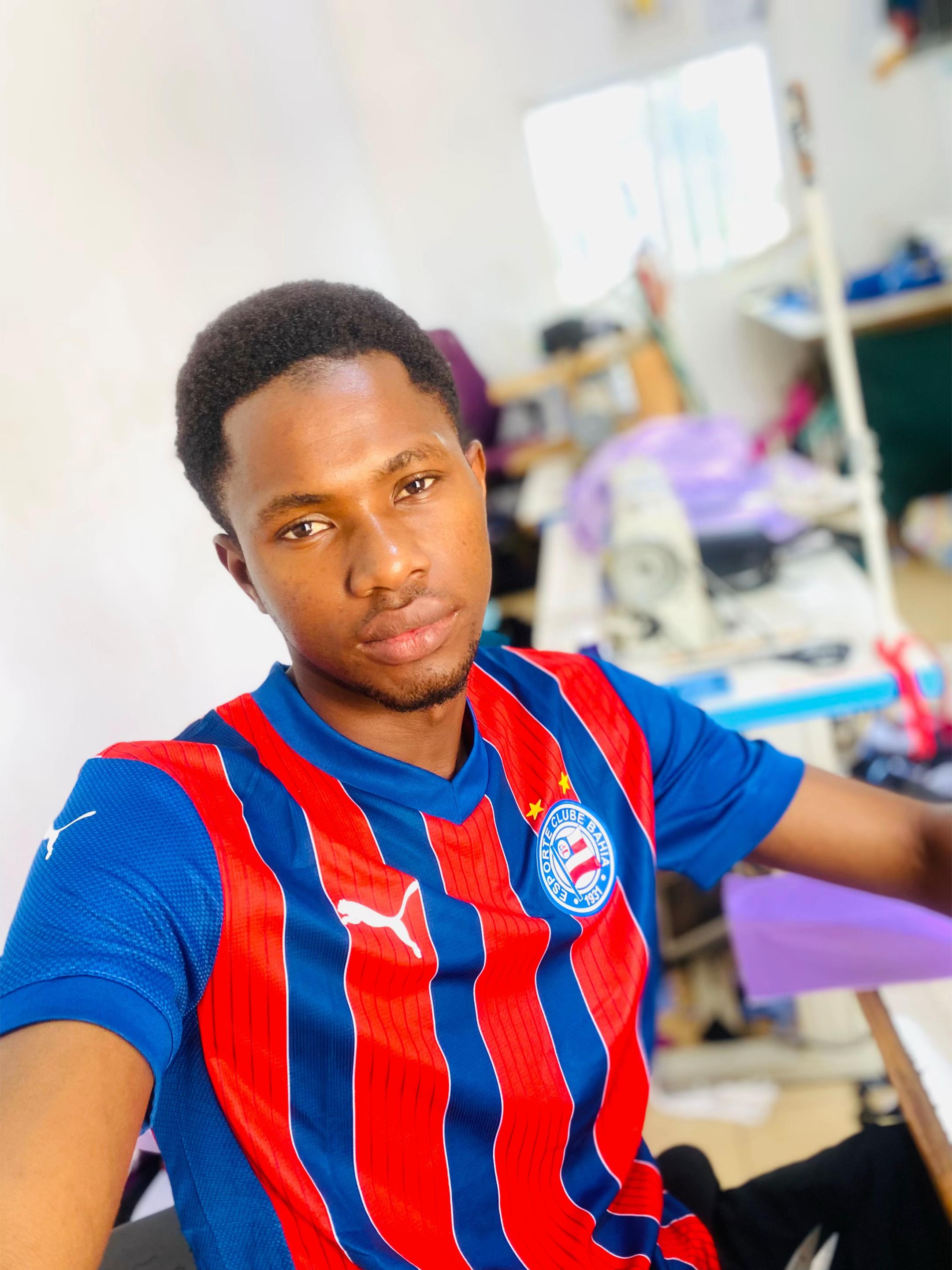 @Pjallow JpointCreation 🇬🇲