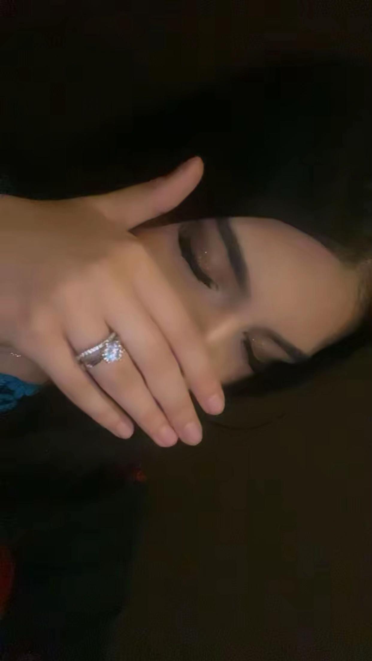 @𝓱🇦🇫.
