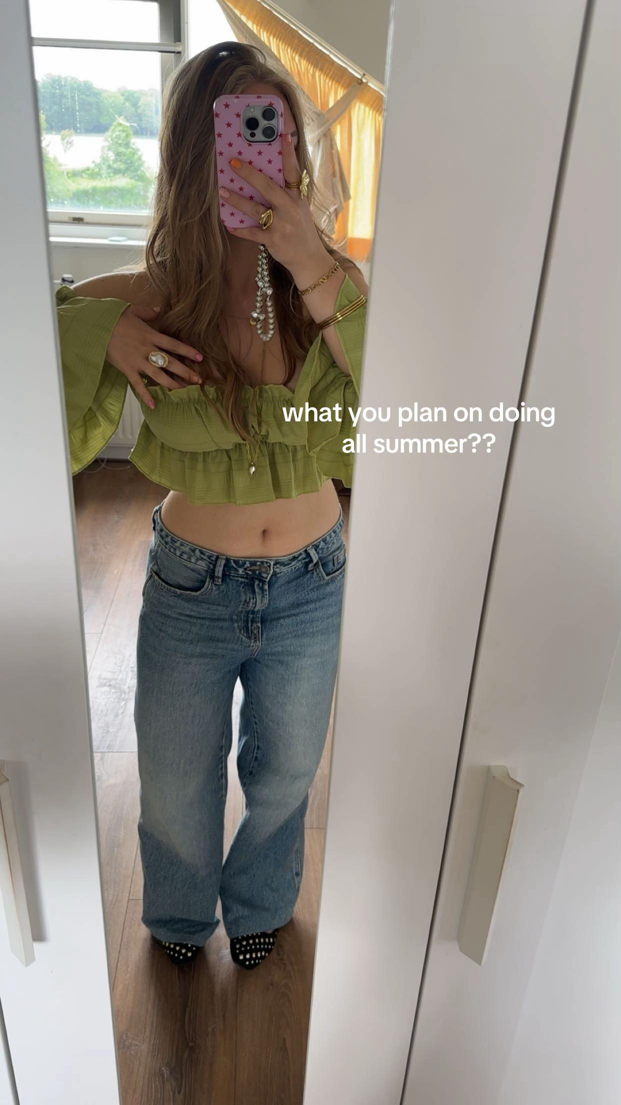 @SIMONE ESM&Eacute;E🩵