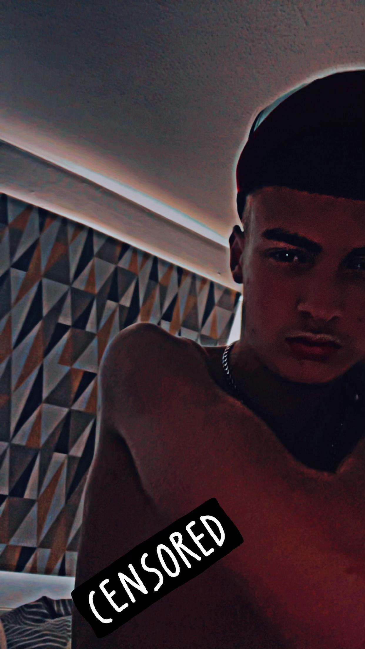 @(Jaydon)