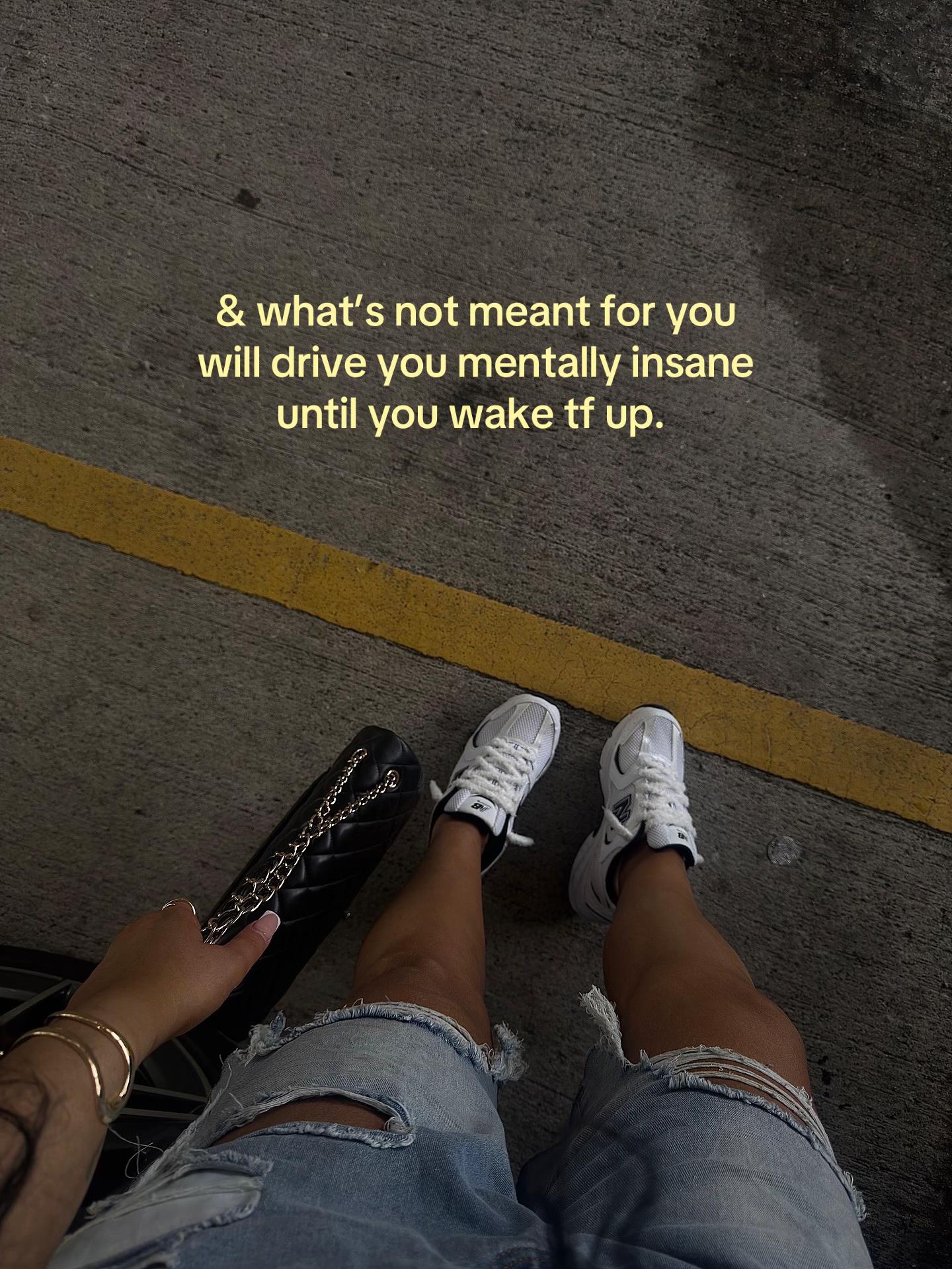 @Chloe