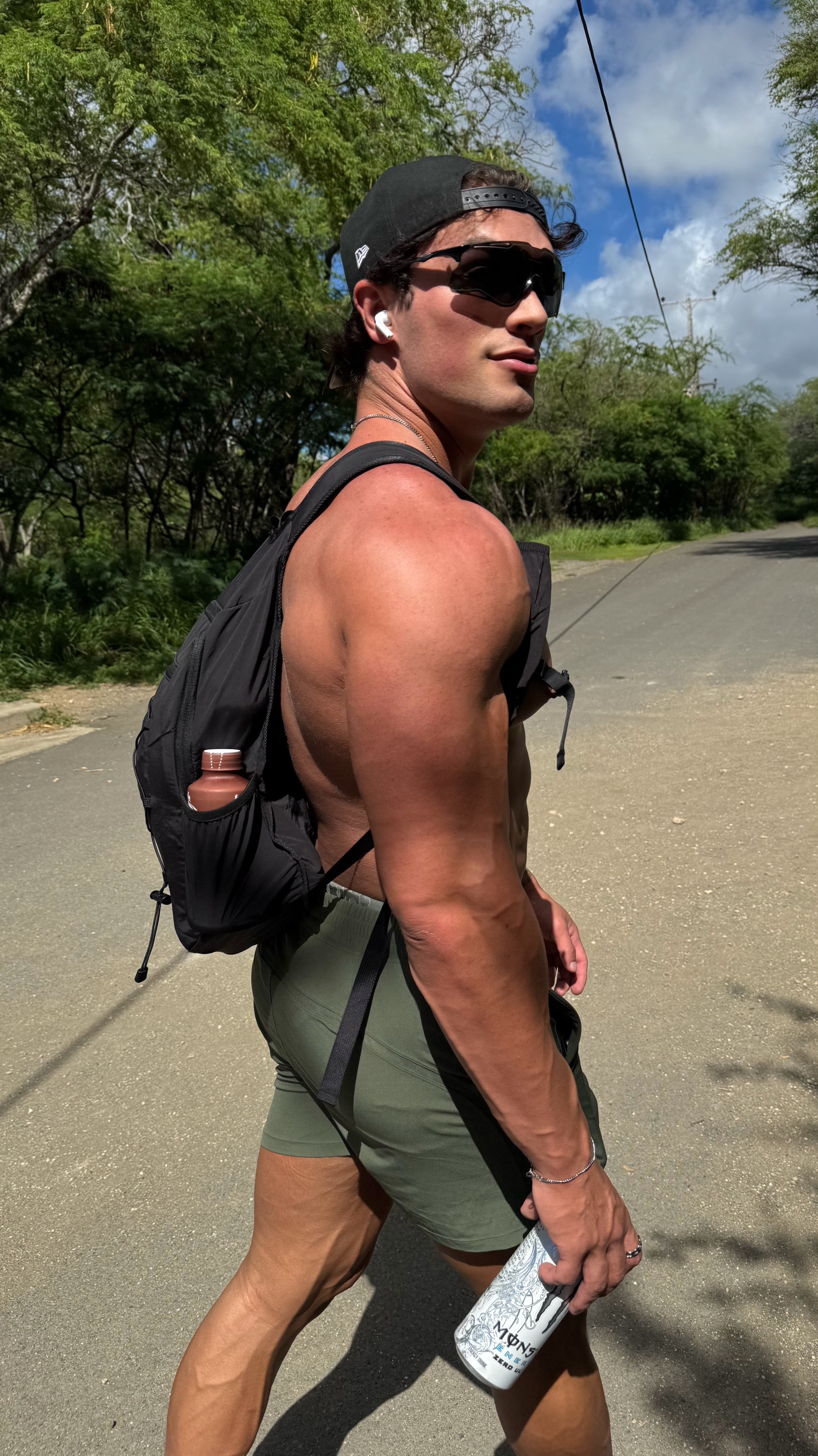 @landonsthompson