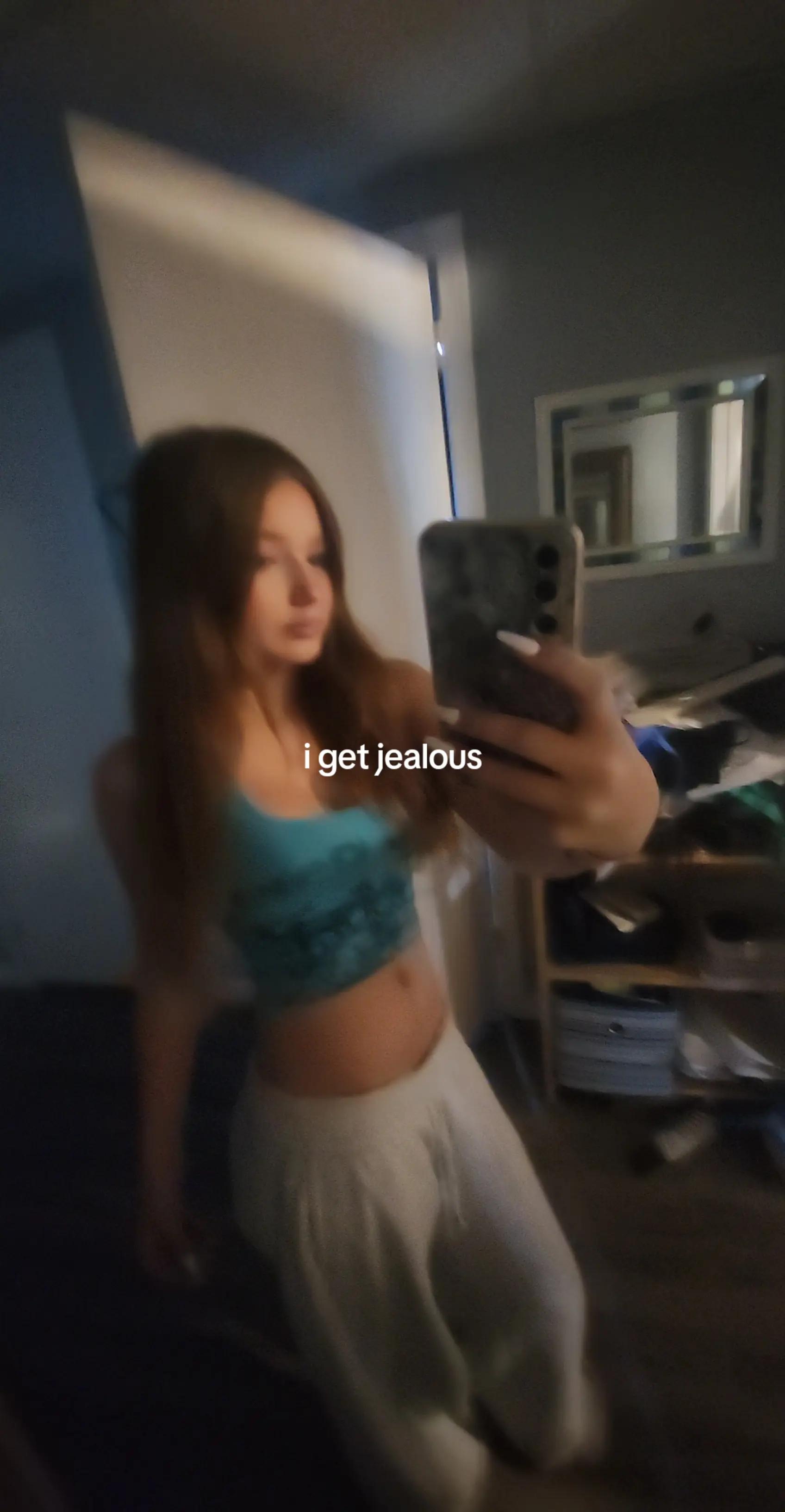 @🪼✈︎❀(☞ ͡° ͜ʖ ͡°)☞🦋