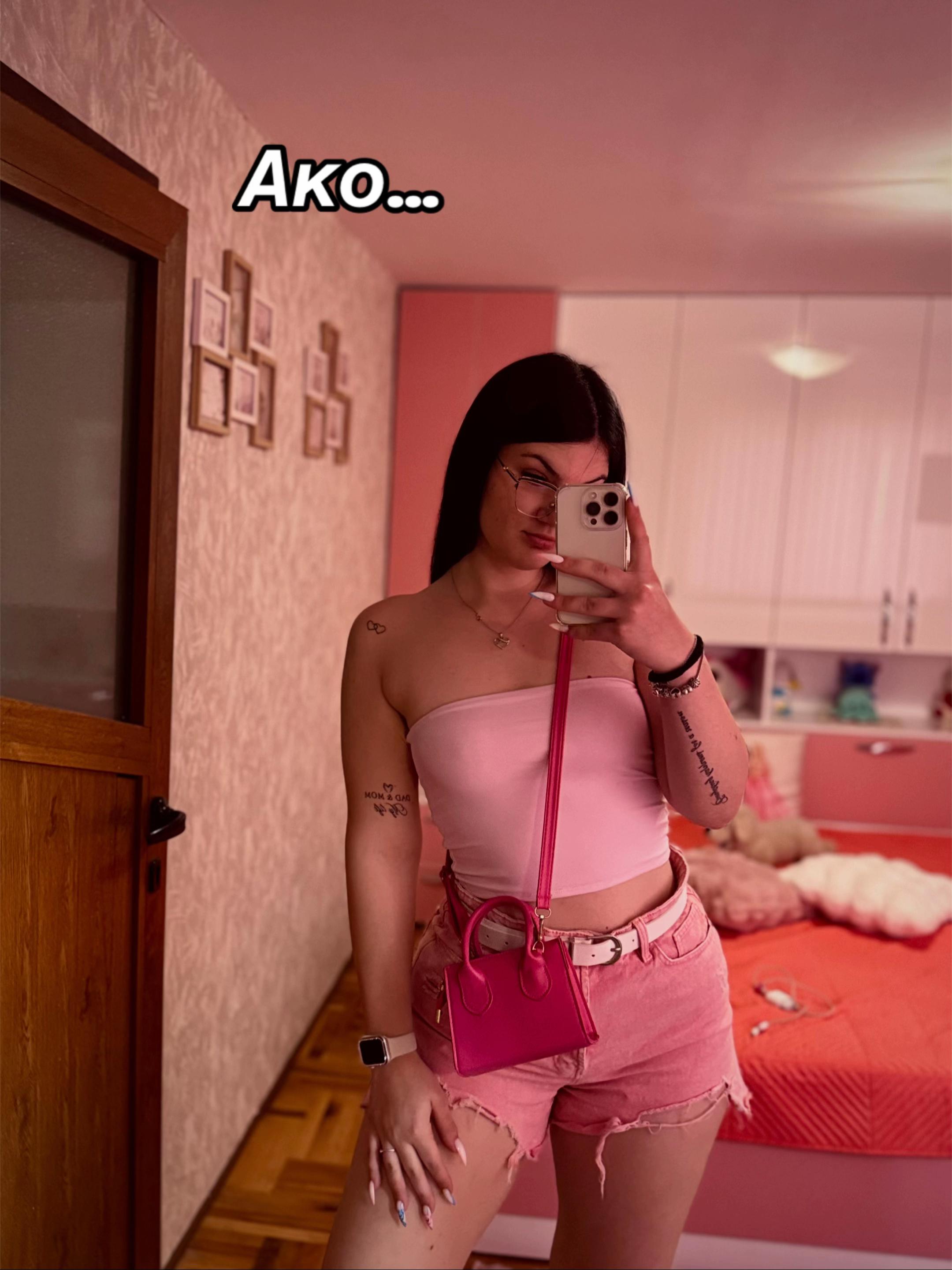 @🧸