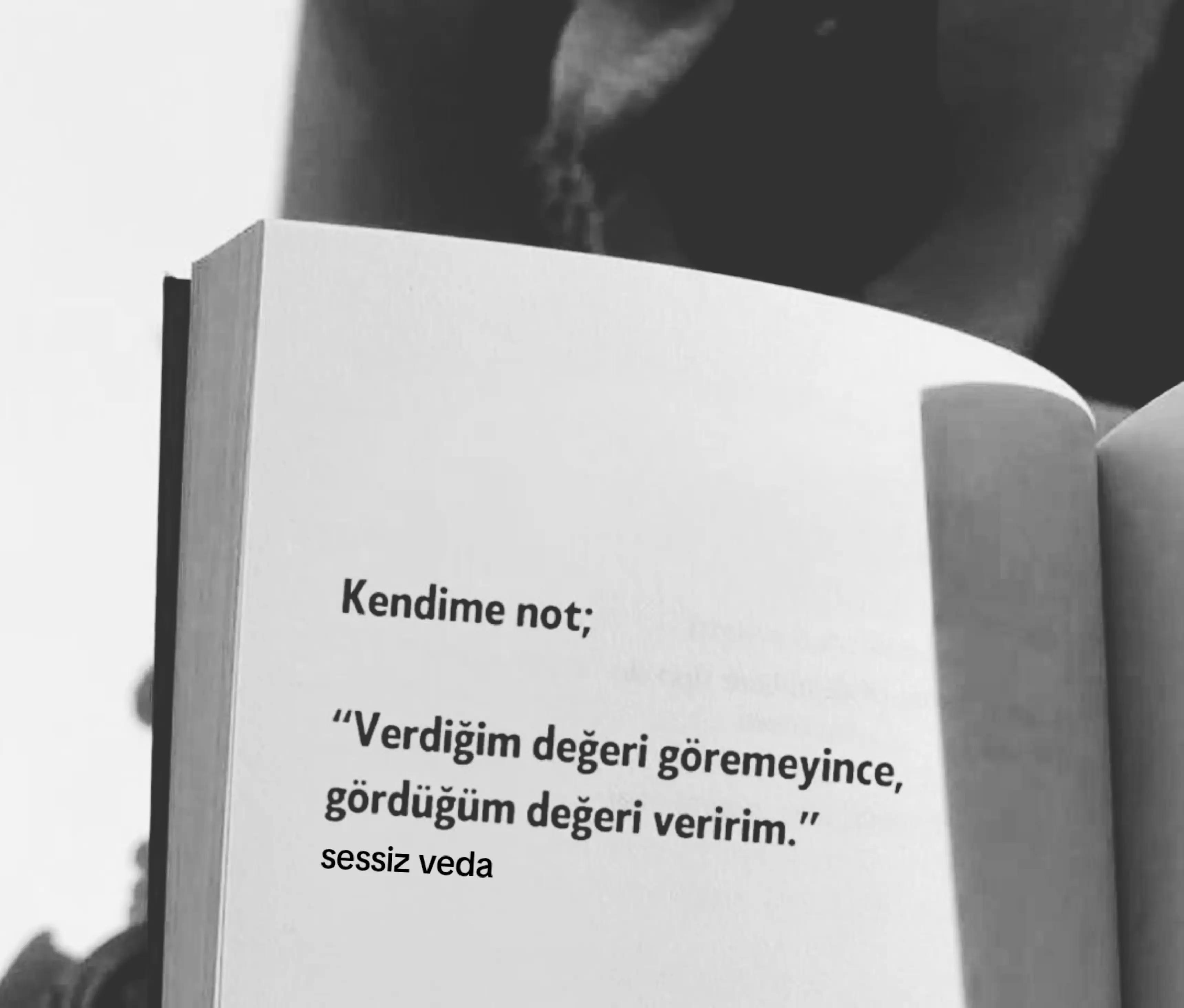 @sᴇssɪ̇ᴢ ʏᴀᴢᴀʀ"🕊️