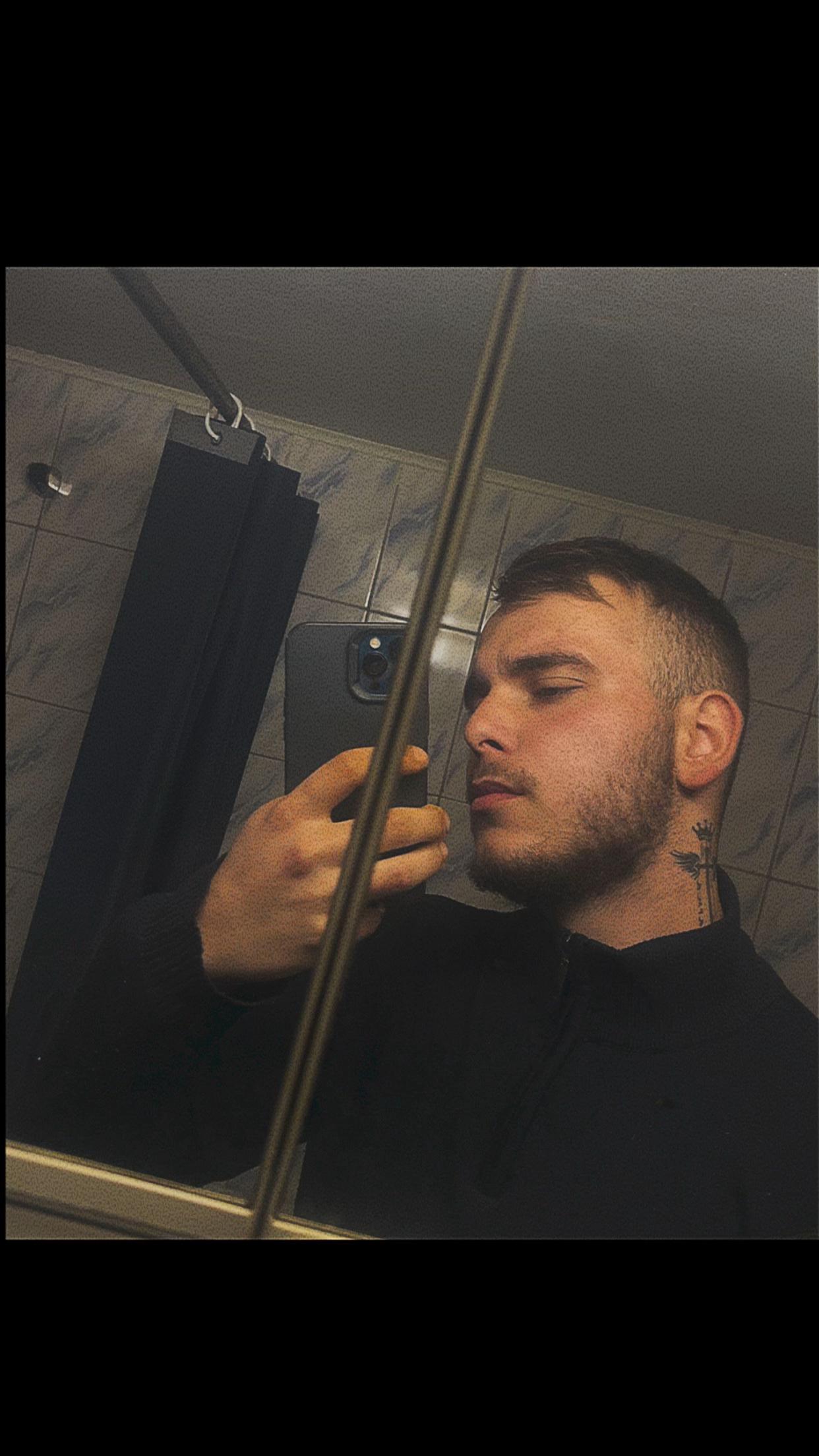 @♛༻༒P.𝓢𝓽𝓮𝓯𝓪𝓷༒༺♛