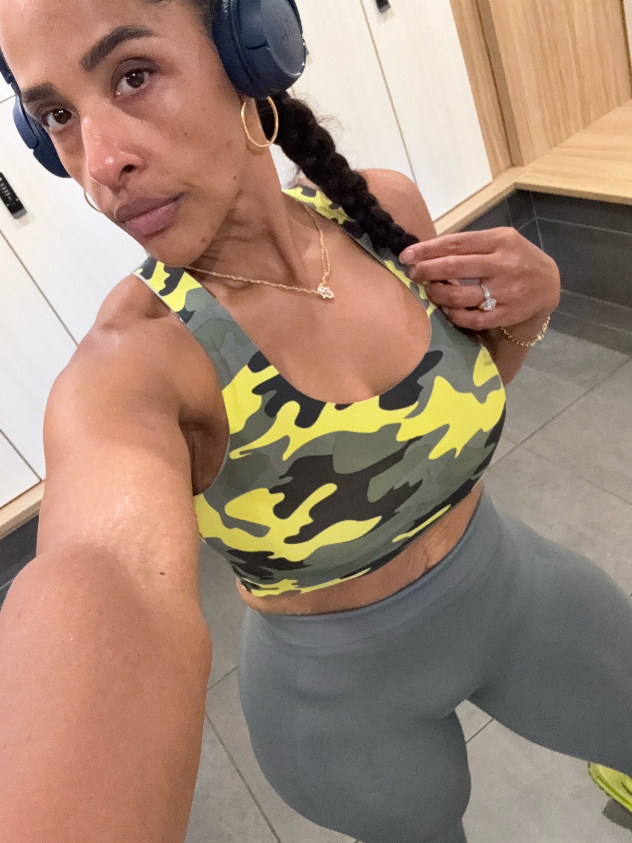 @Jessica❤️ Madame J 💇♀️💪🏽👡