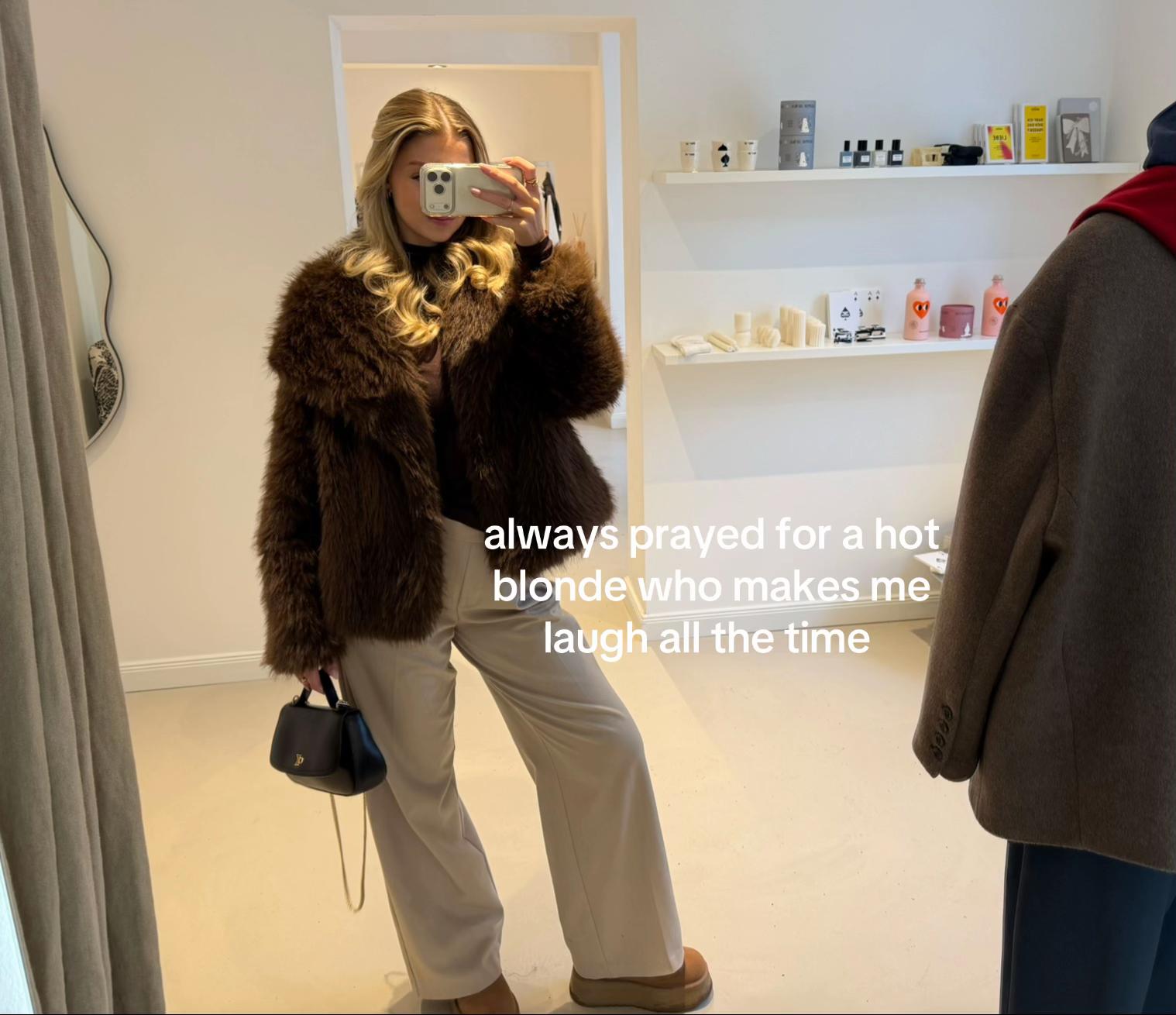 @pia